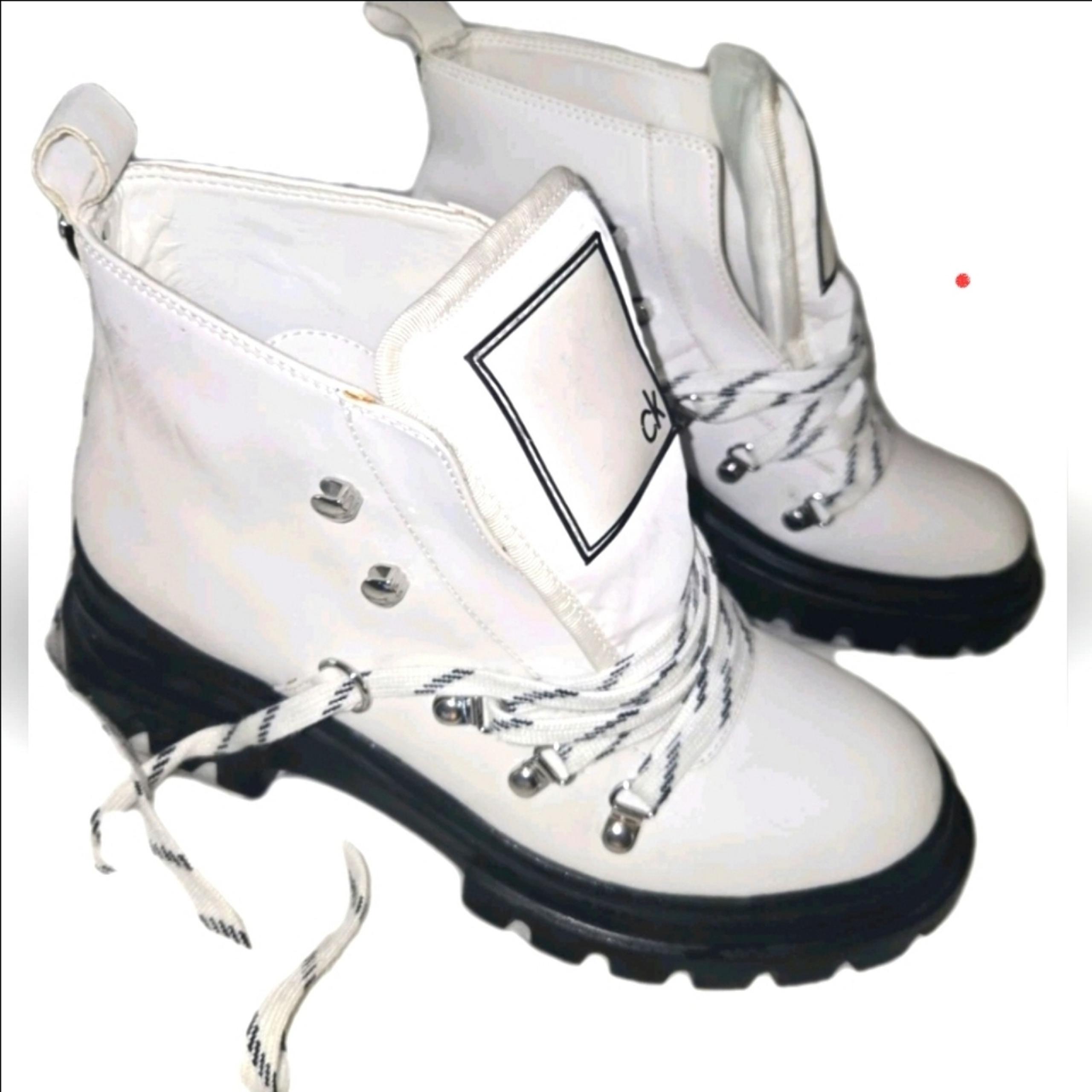 Calvin Klein Lark lace up Ankle boots size 7