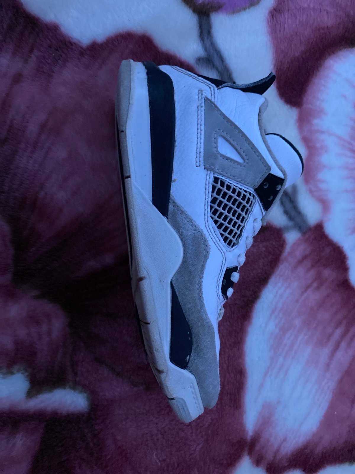 Jordan 4 military black size 1.5y