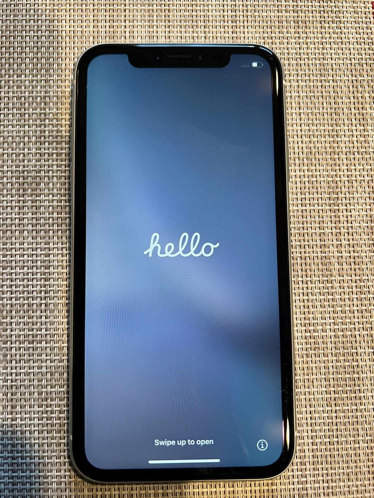 Apple iPhone XR 64 GB in White for AT&T