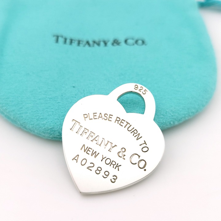 Vintage Please Return To Tiffany & Co. Sterling Silver NY Heart Pendant Charm