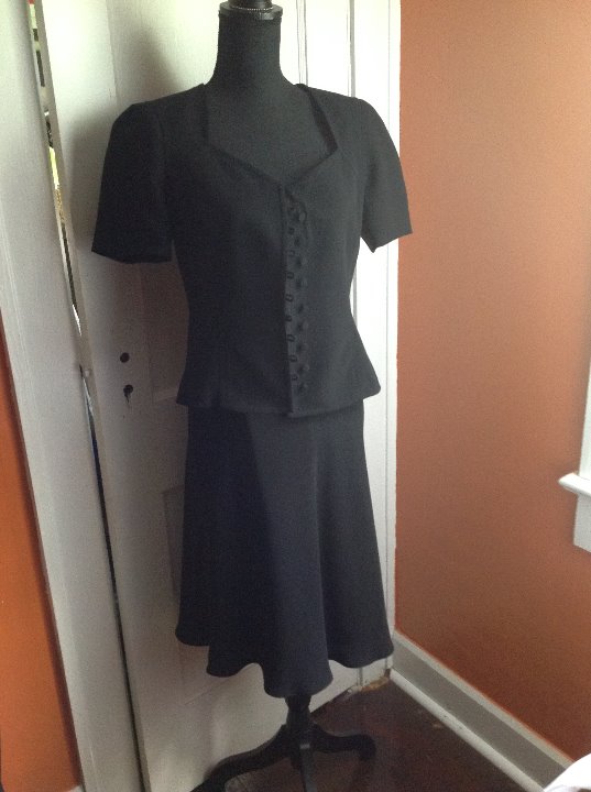 Evan Picone Black 2Pc Skirt Suit Size 8
