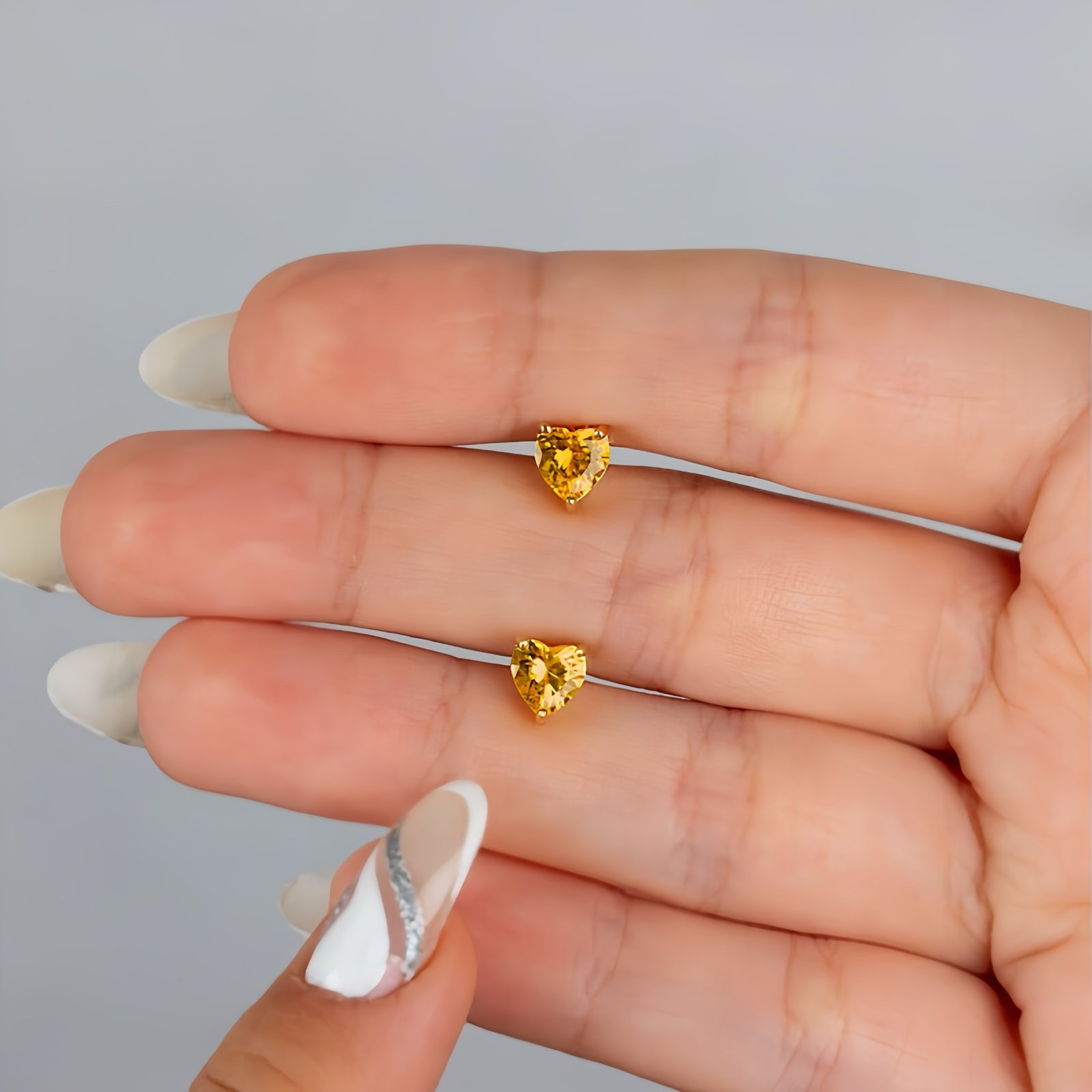 14K Yellow Gold Citrine (November) Heart Stud Earrings, NWT