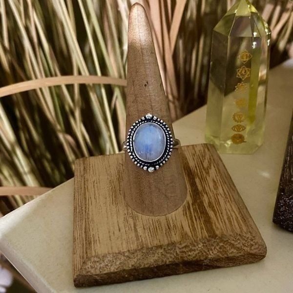 Moonstone Sterling Silver Ring Size 7