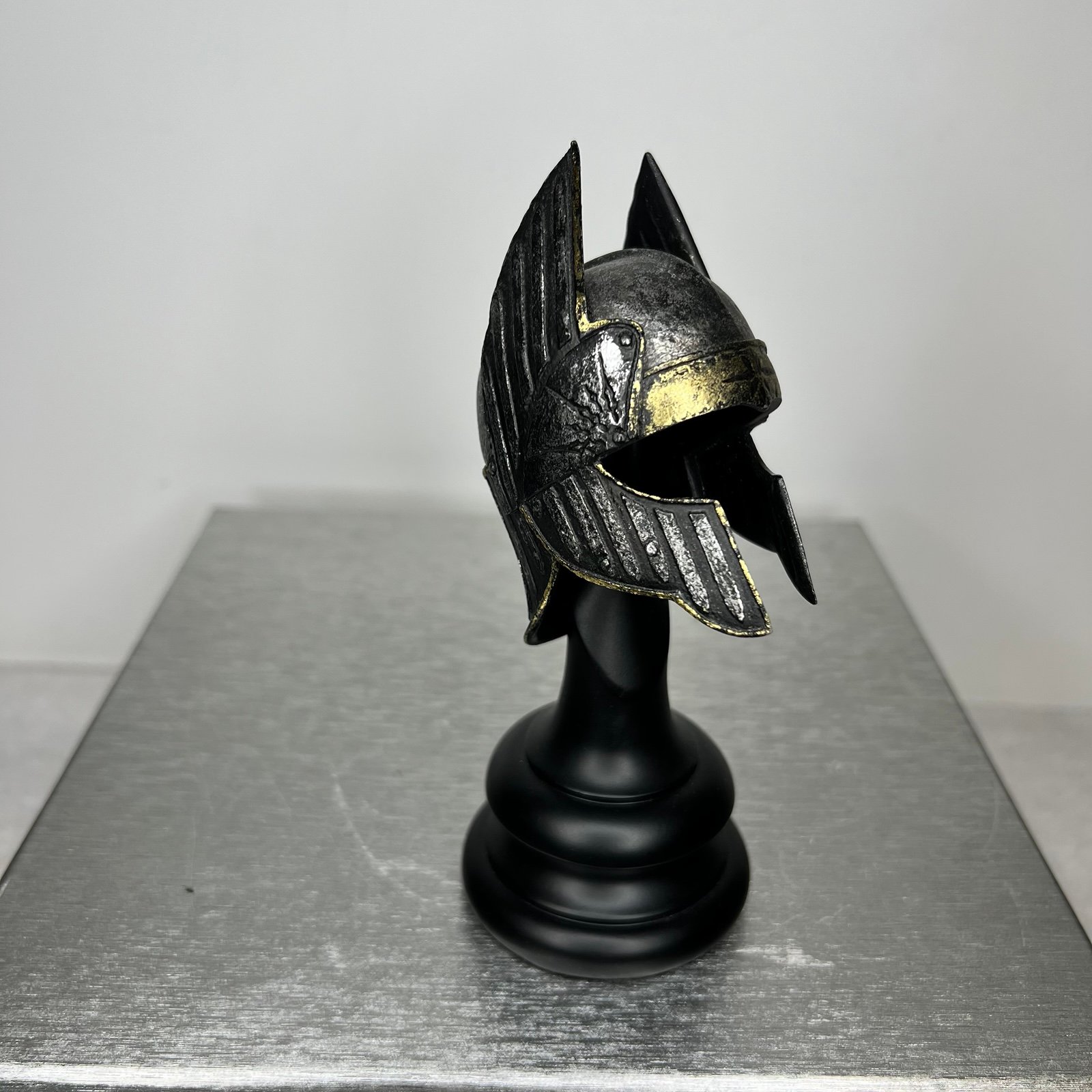 Sideshow Weta Lord Of The Rings Numenorean Infantry Helm Helmet