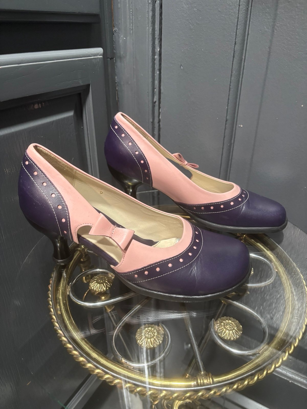 John Fluevog heels Tennessee pink purple with bow size 9.