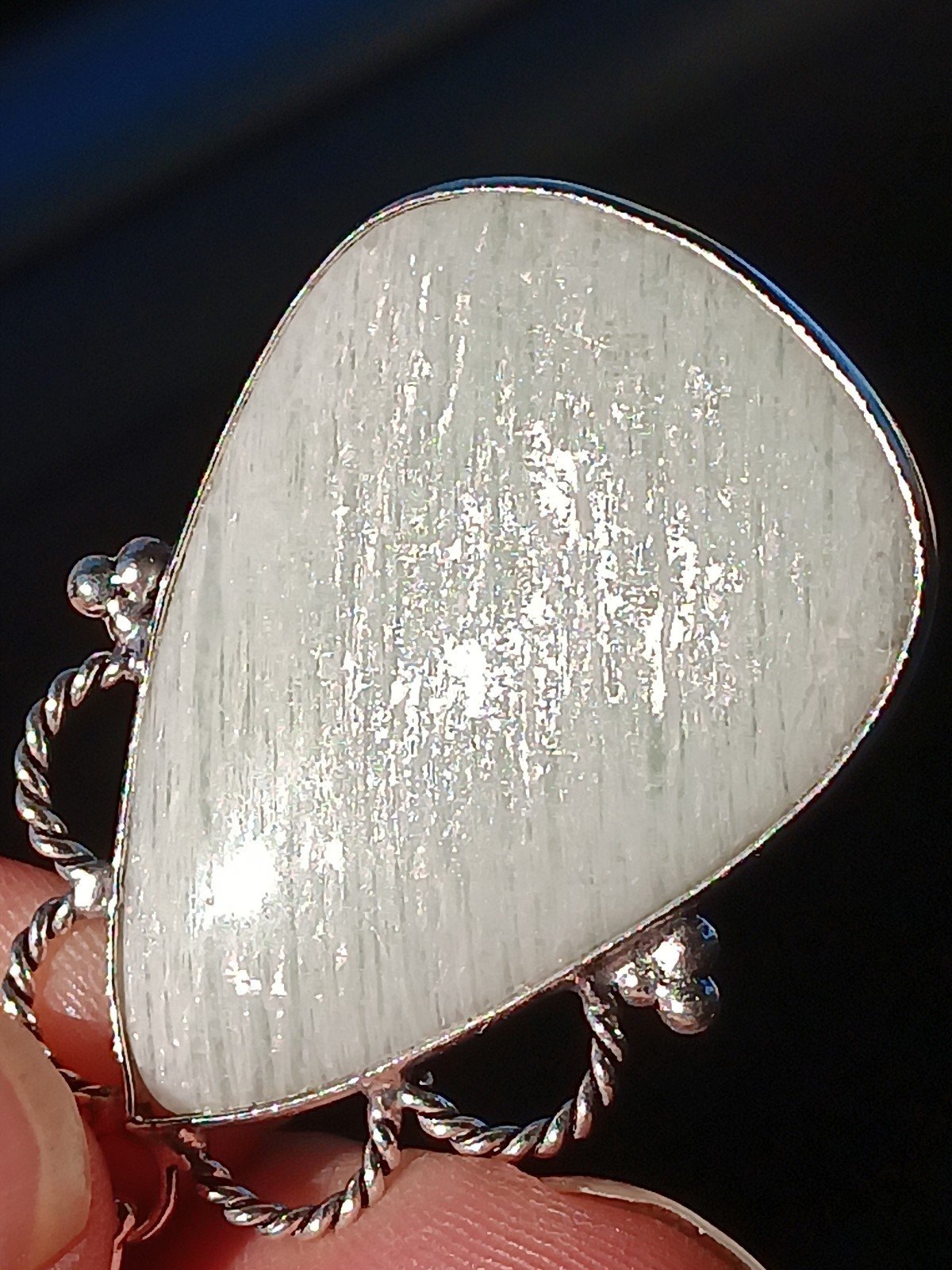 INCREDIBLY STUNNING!♡ .925SS HQ Vintage Scolecite Sparkling Gemstone Pendant!