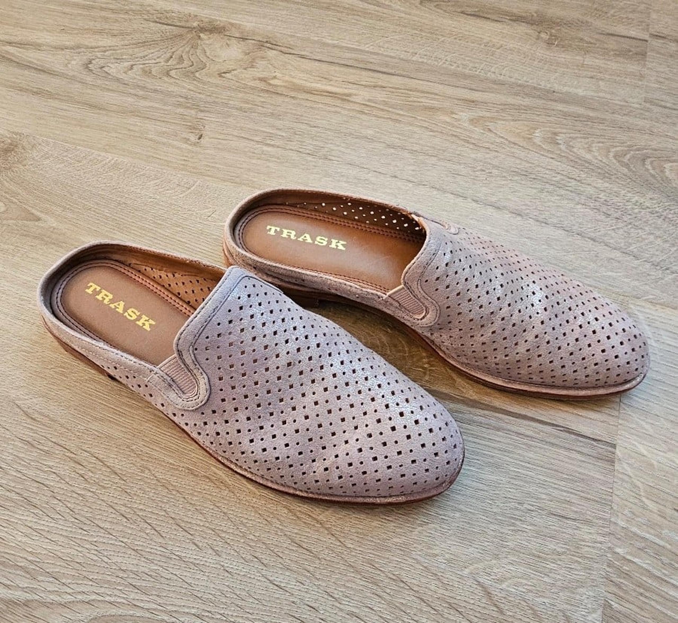 Trask Ashley Perforated Metallic Suede Block Heel Mules Dusty Rose Size 7M