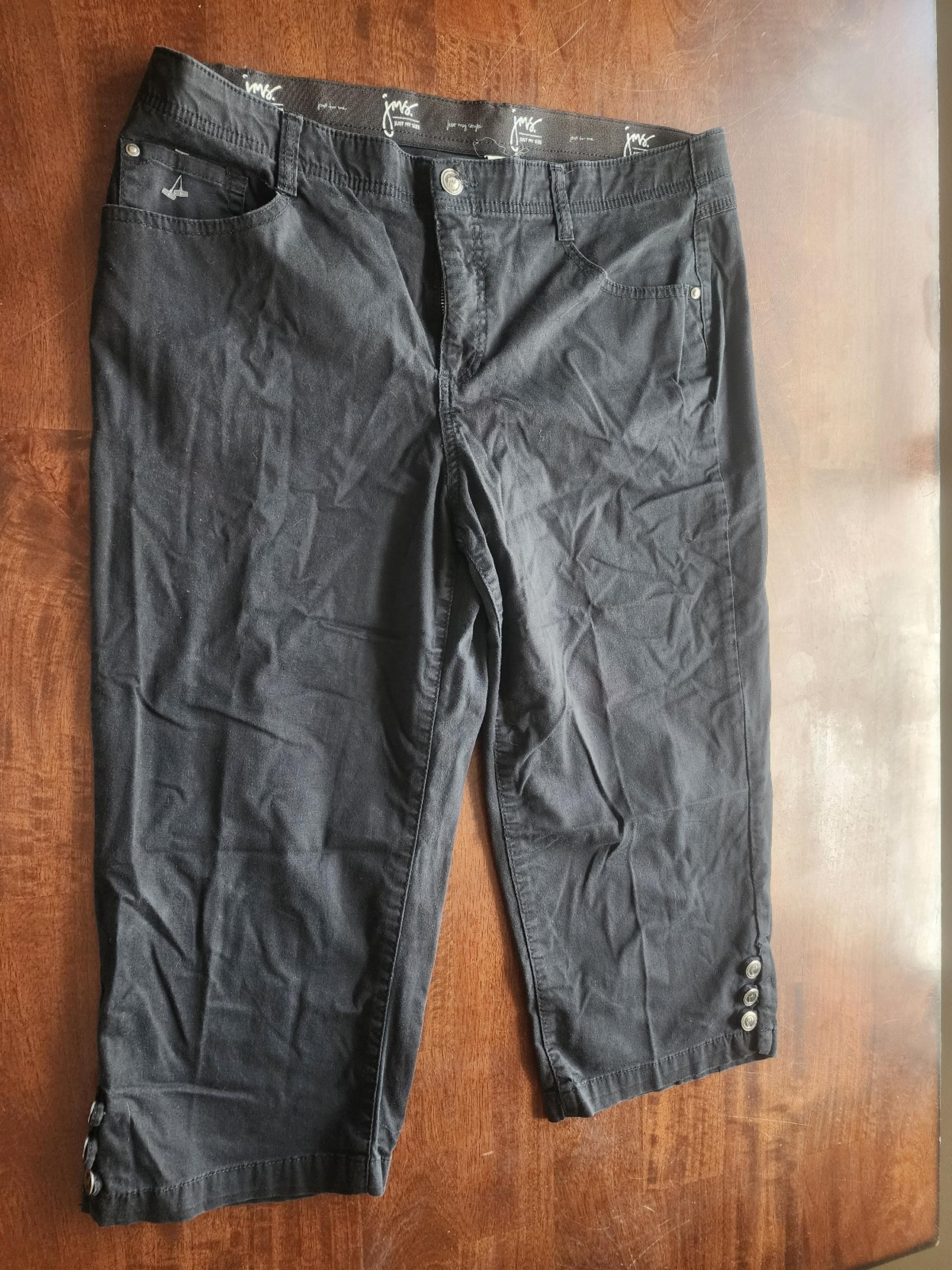 Just My Size Ladies 18 W Black Stretch Shorts Made In Egypt
