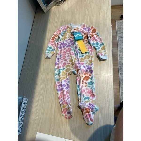 NWT posh peanut mina pacci footie 12-18M