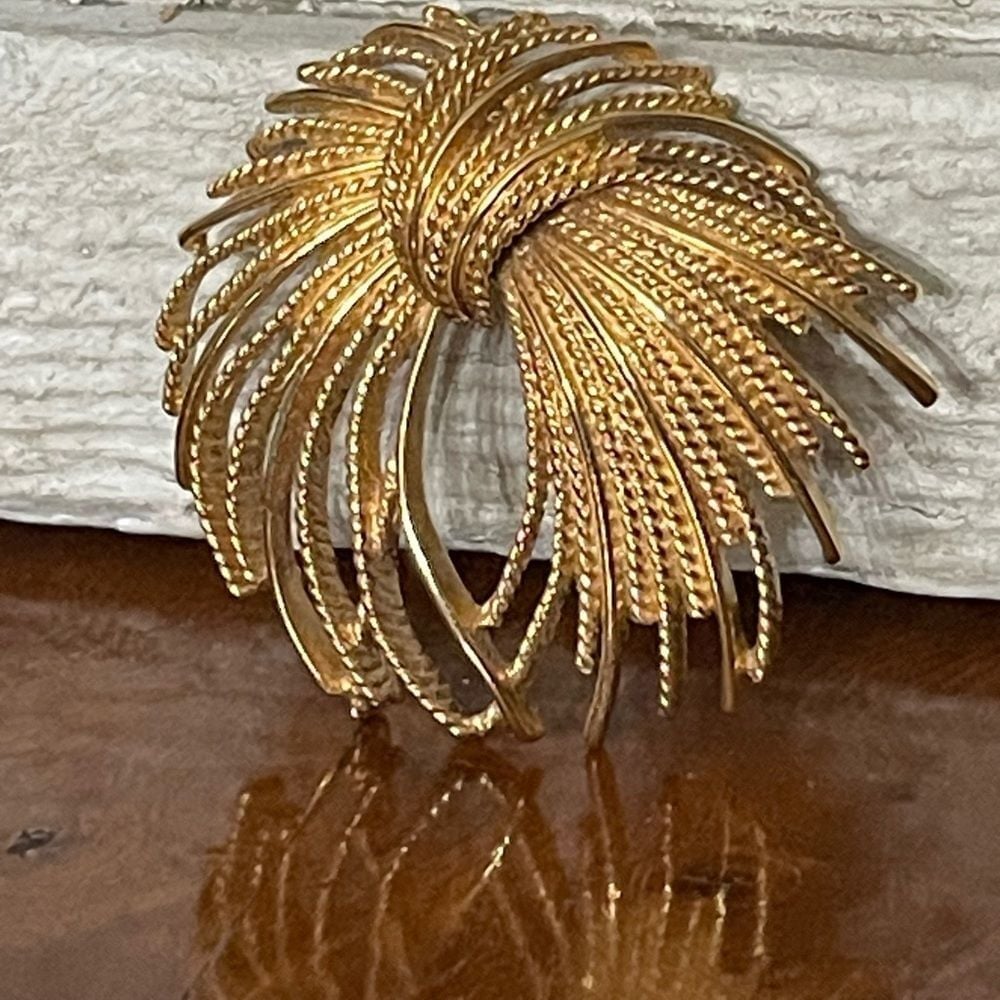 Sophie Monet Cordelia Spray Brooch Gilded Brooch 1960s Statement Quiet Luxury