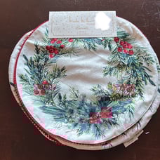 Nicole Miller Home Christmas Wreath Placemats Set Of 4 Holly Berry