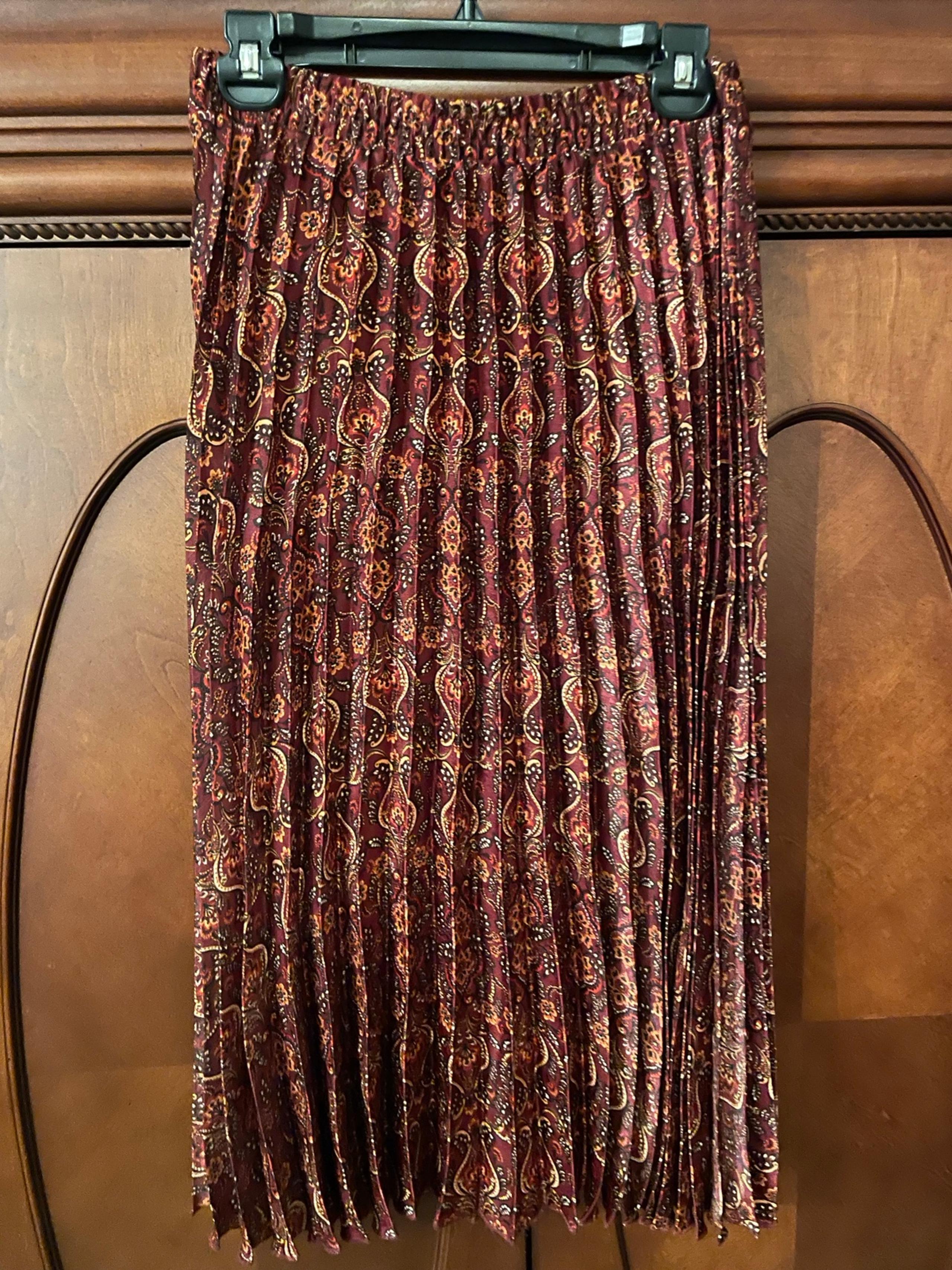 womens midi skirt - Max Studio