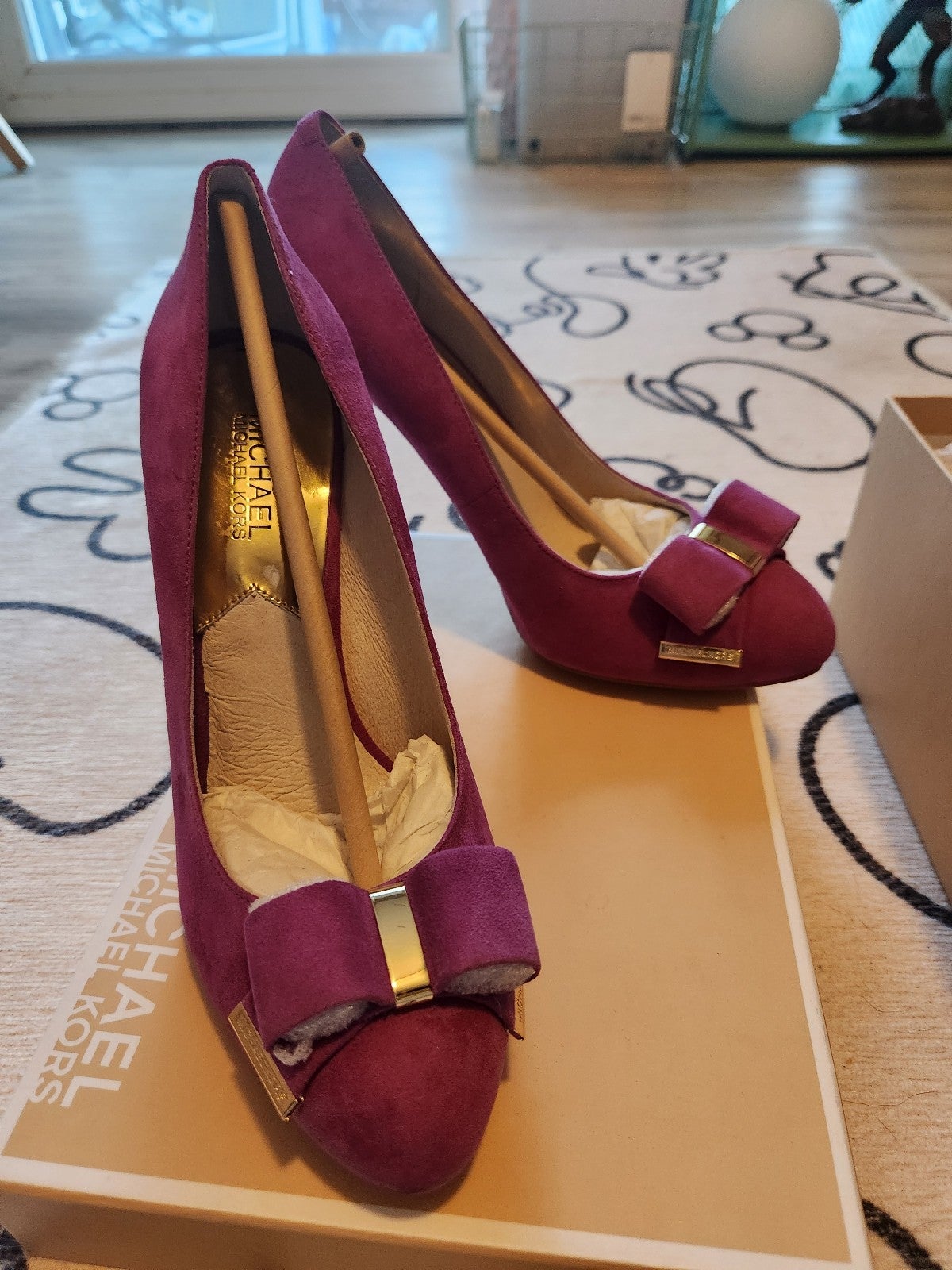 Michael Michael Kors Delphine Pump - Pomegranate Suede