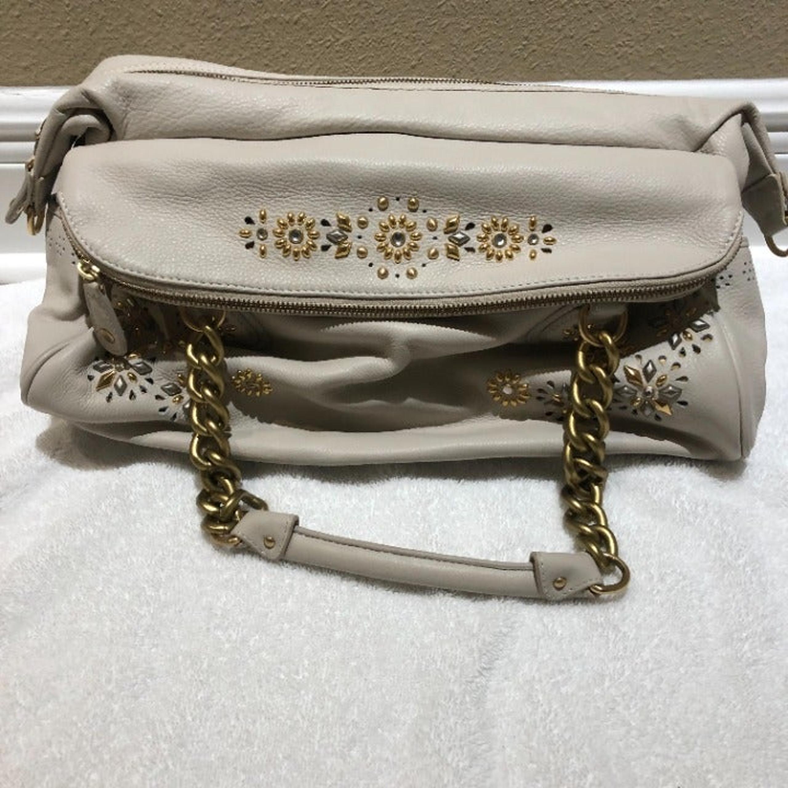 Isabella Fiore New Cream Satchel