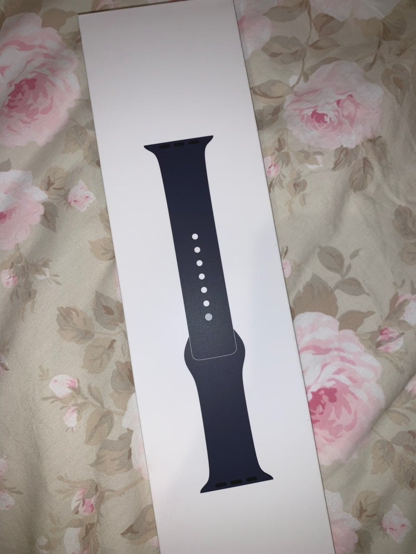 Brend new silicon belt apple
