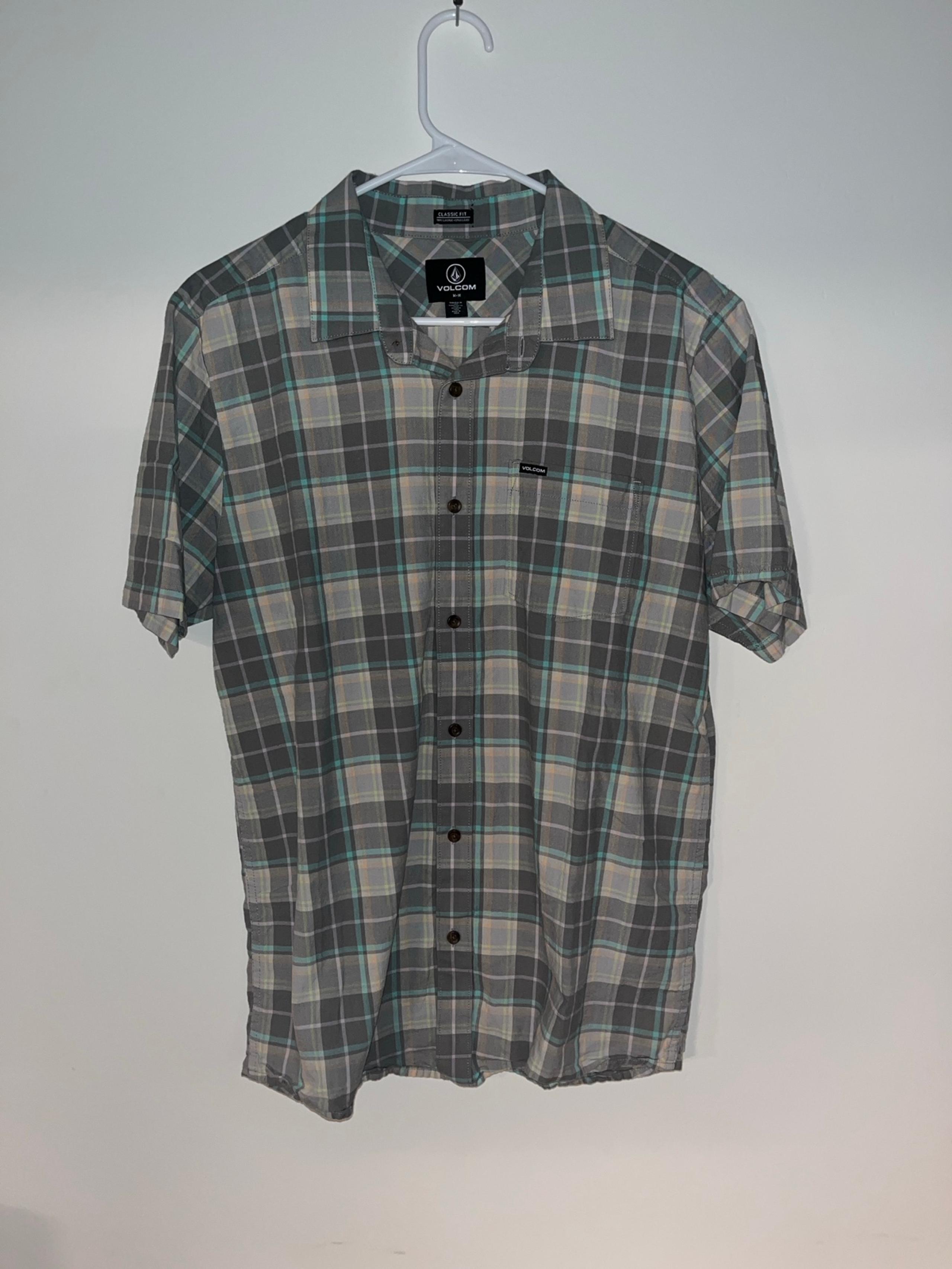 Volcom Men’s Button Up Shirt (Medium)