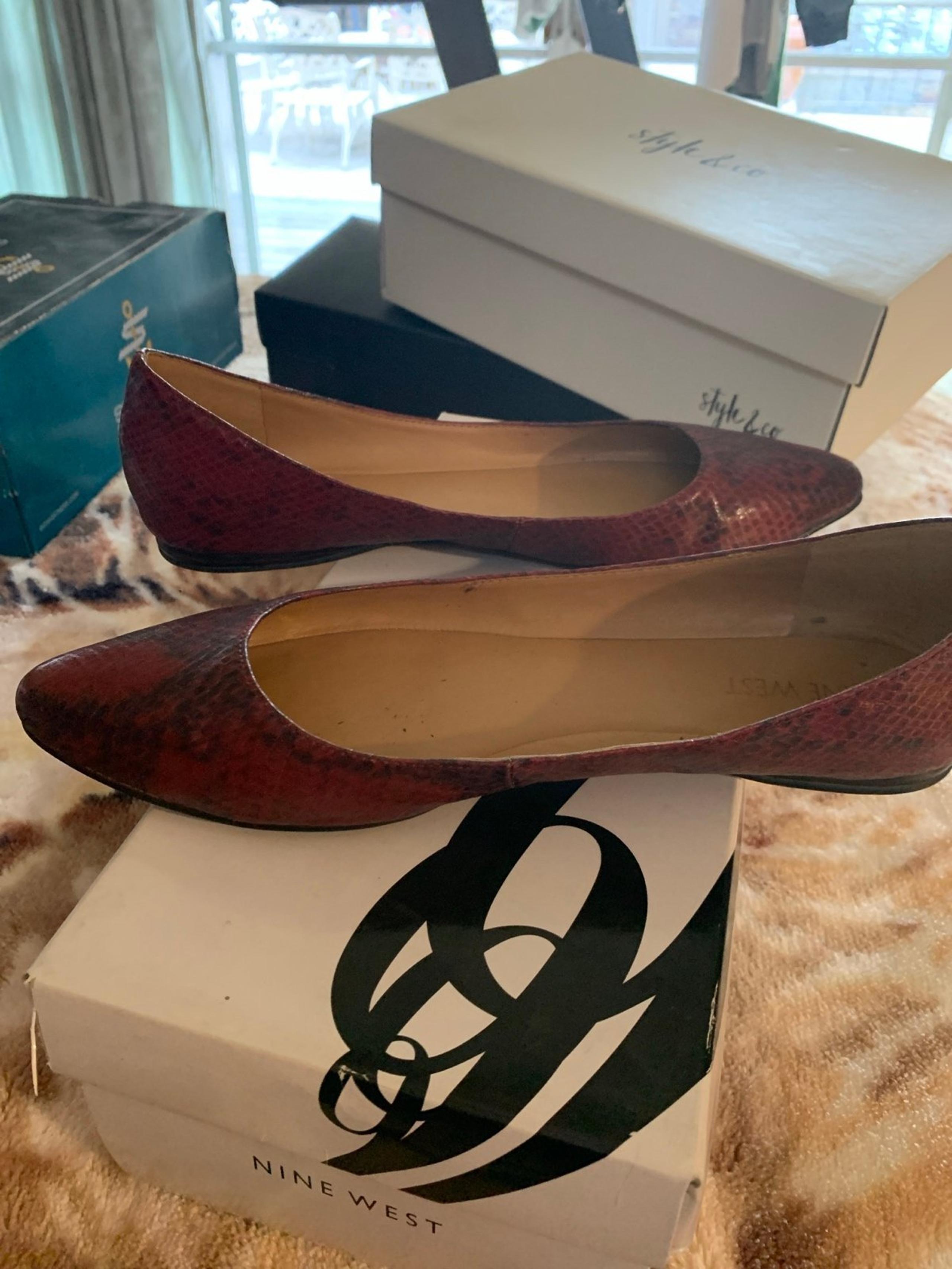 Nine West Women’s flats