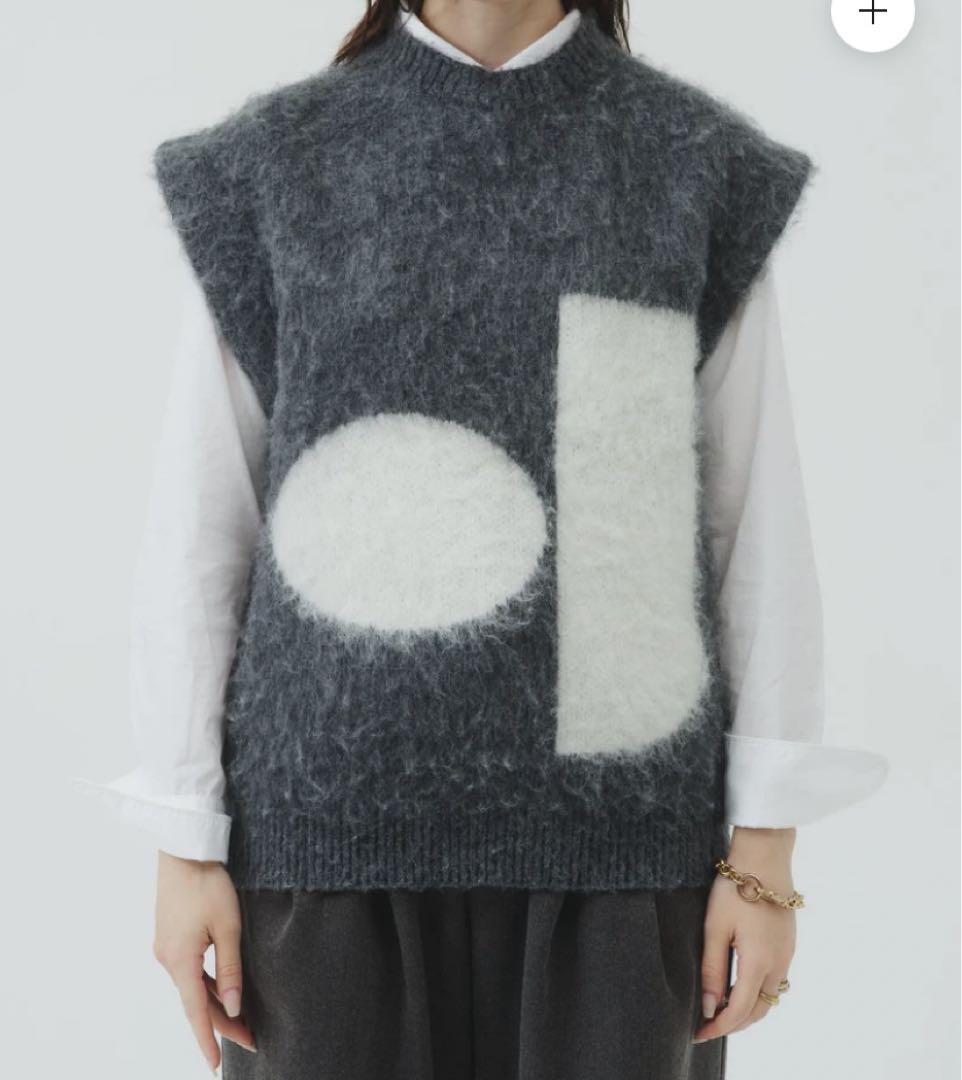 新品 大人気商品  THETOEBOURSEMODERN VEST GRAPHIC トップス