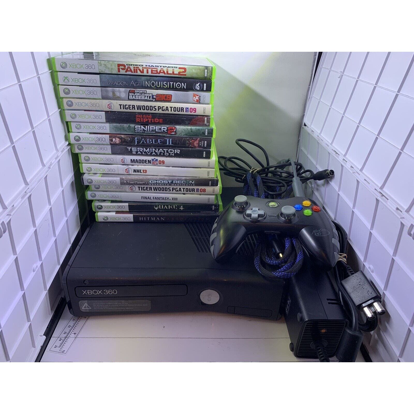 Xbox 360 E Console 4GB Bundle Wired Controller Power & HDMI Cord 15 Games