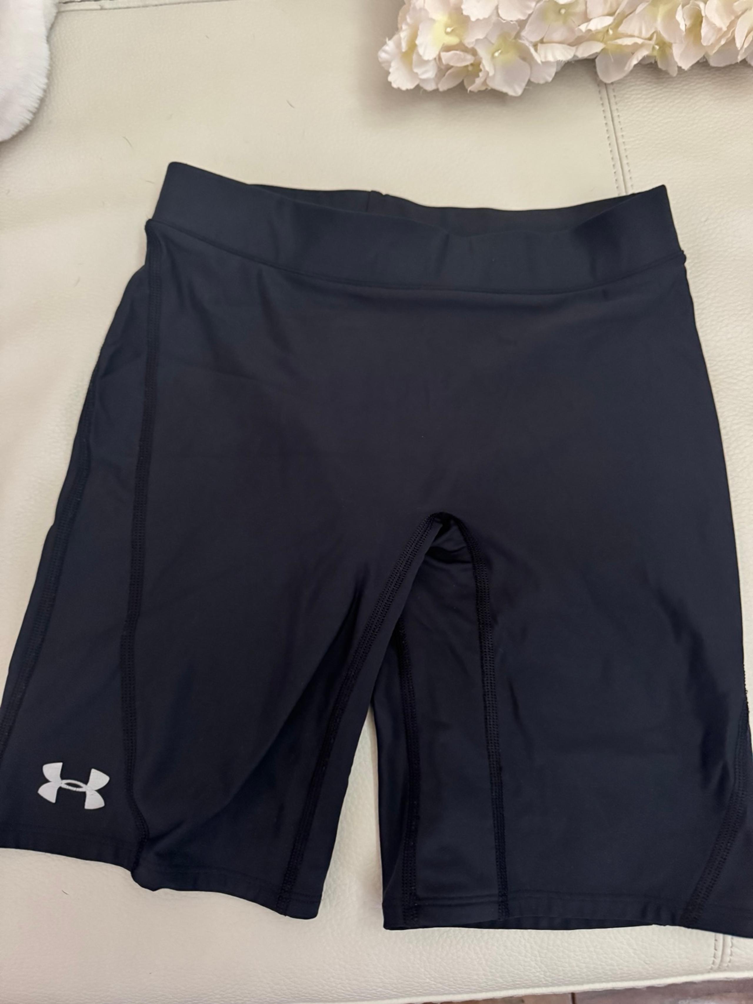 Under Armour women's medium black athletic compression bike shorts