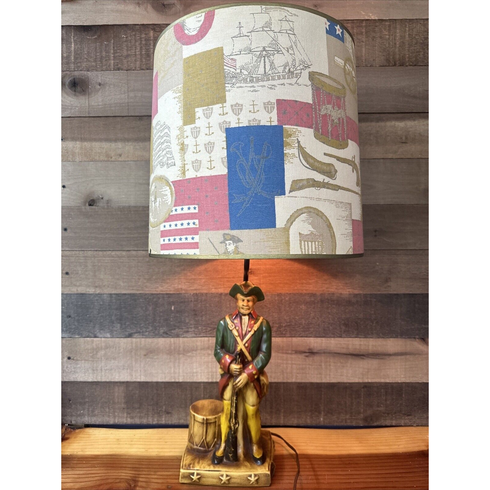 Vintage Lamp Chalkware Revolutionary War Soldier 1960 Quartite Kitschy