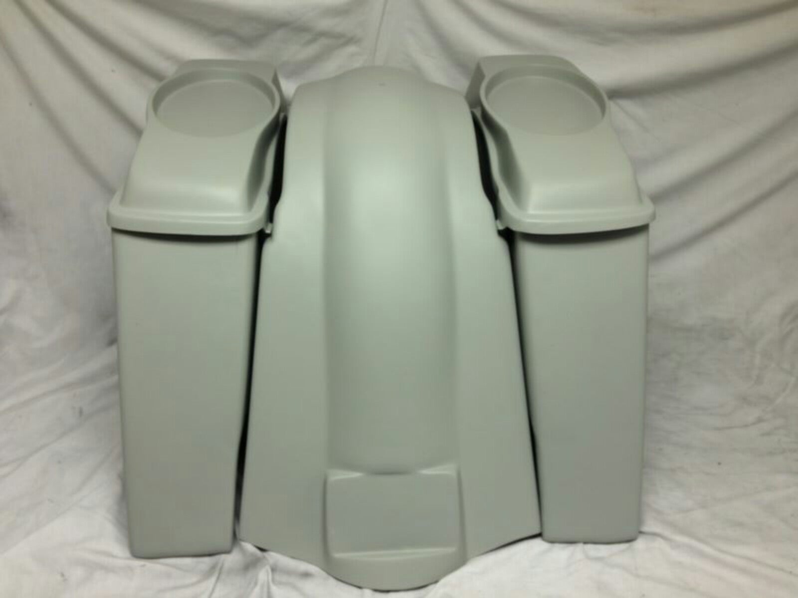 Harley Davidson Heritage Softail 4″ Extended Saddlebags 6 x 9 Speaker Lids Fende