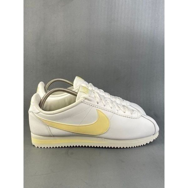 Nike Classic Cortez Leather 'Summit White' sneaker shoes womens size 8.5