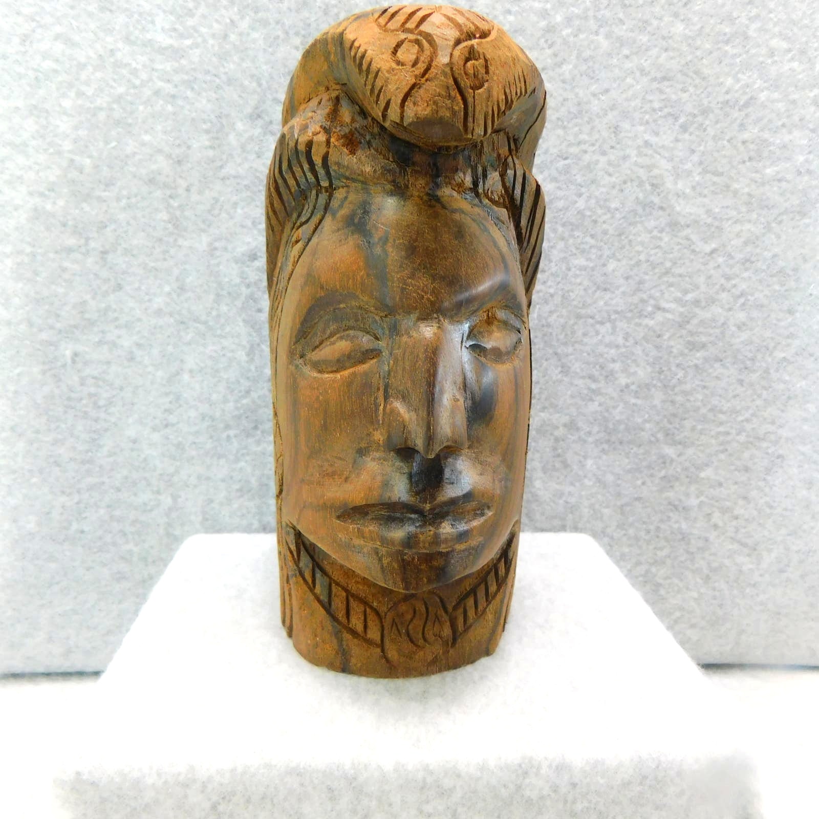 Vintage Carved Solid Wood Indian Native American Head Sculpture