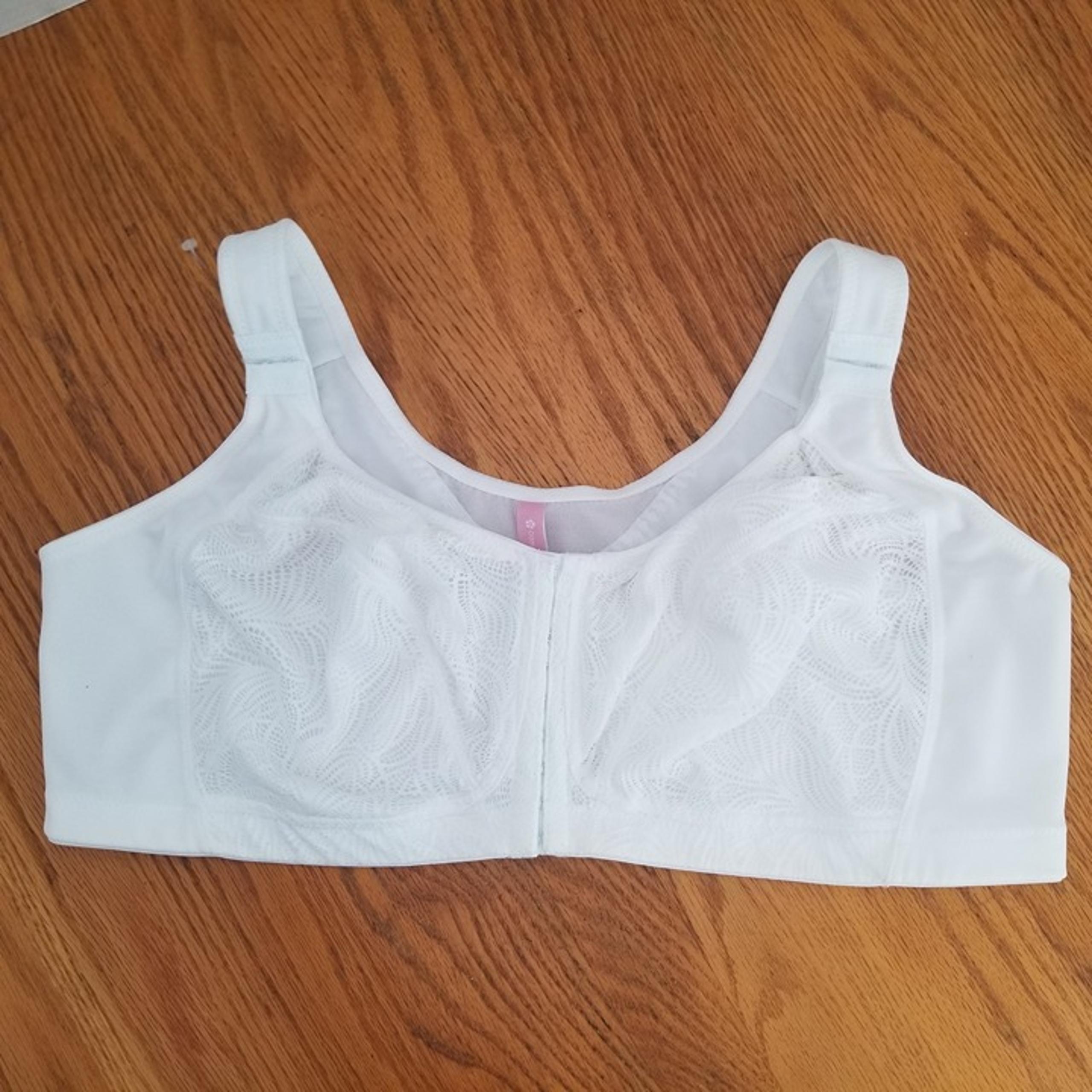 Comfort Choice Front Close Wireless Posture Bra 46D White Front Hook Straps