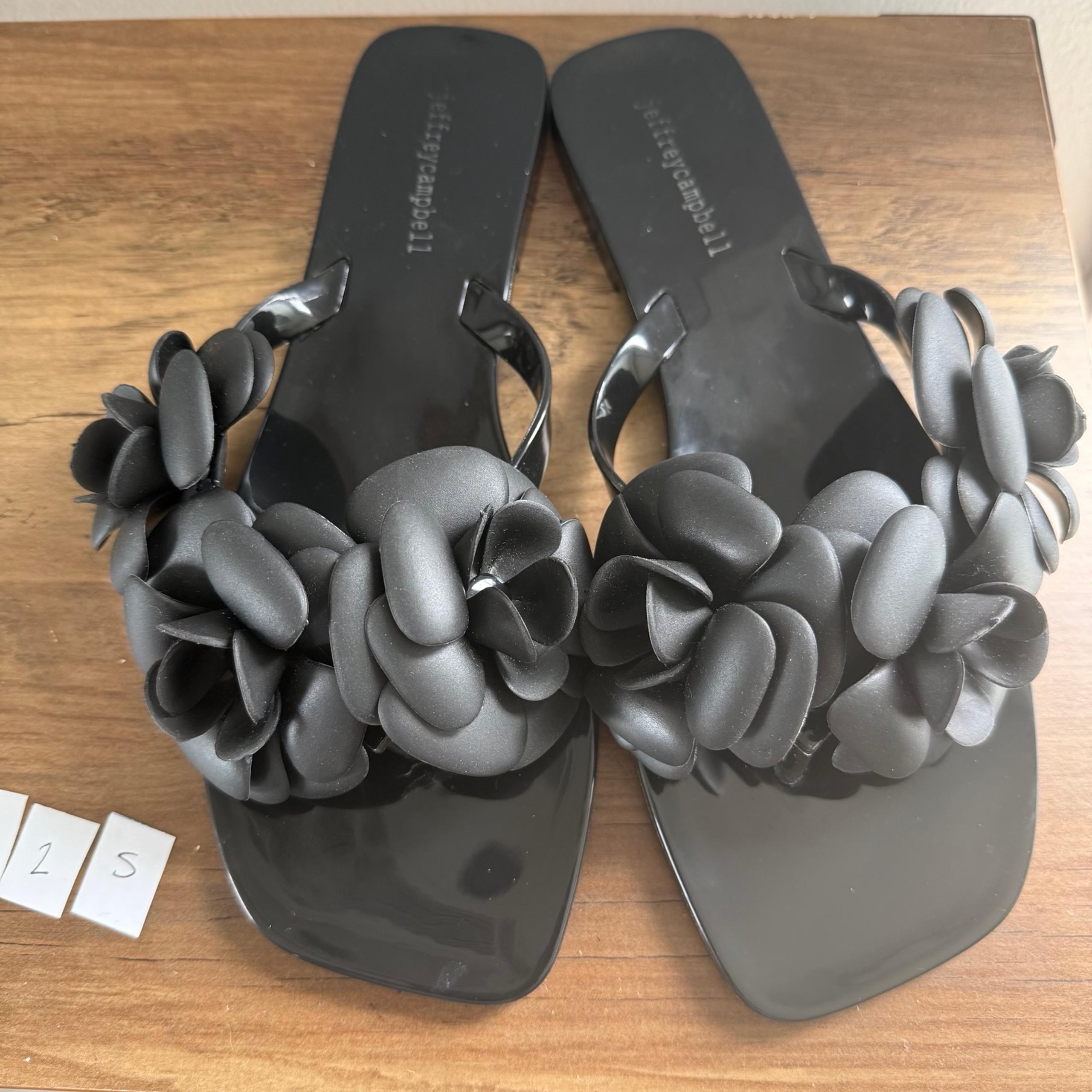 Jeffrey Campbell Floralee Shiny Rosette Flower Thong Sandals Black EU 41 US 10