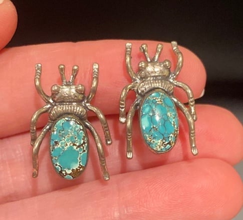 Vintage SPIDER sterling silver turquoise screw back earrings