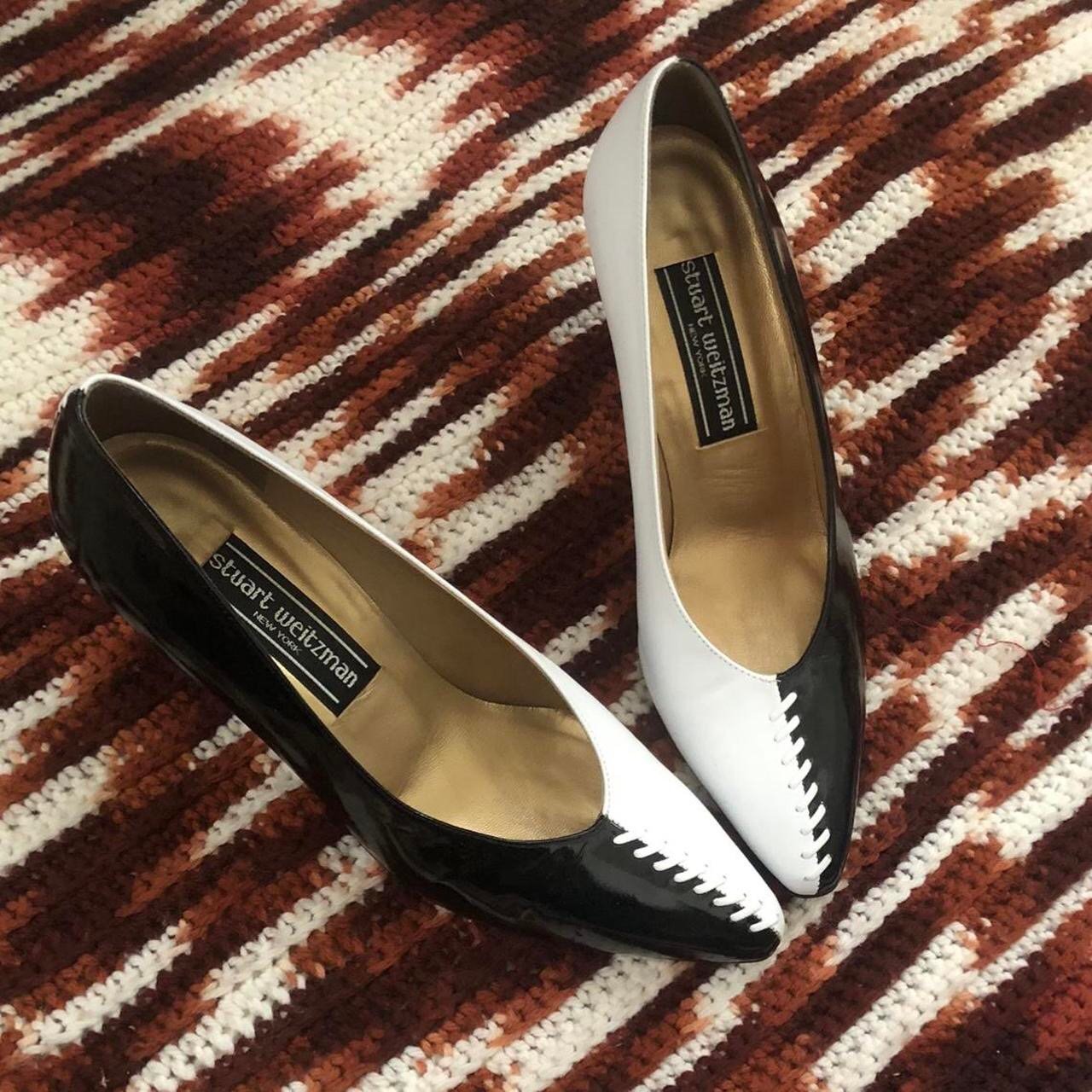 RARE 80s Vintage Stuart Weitzman Black white stitched kitten heels pumps Leather