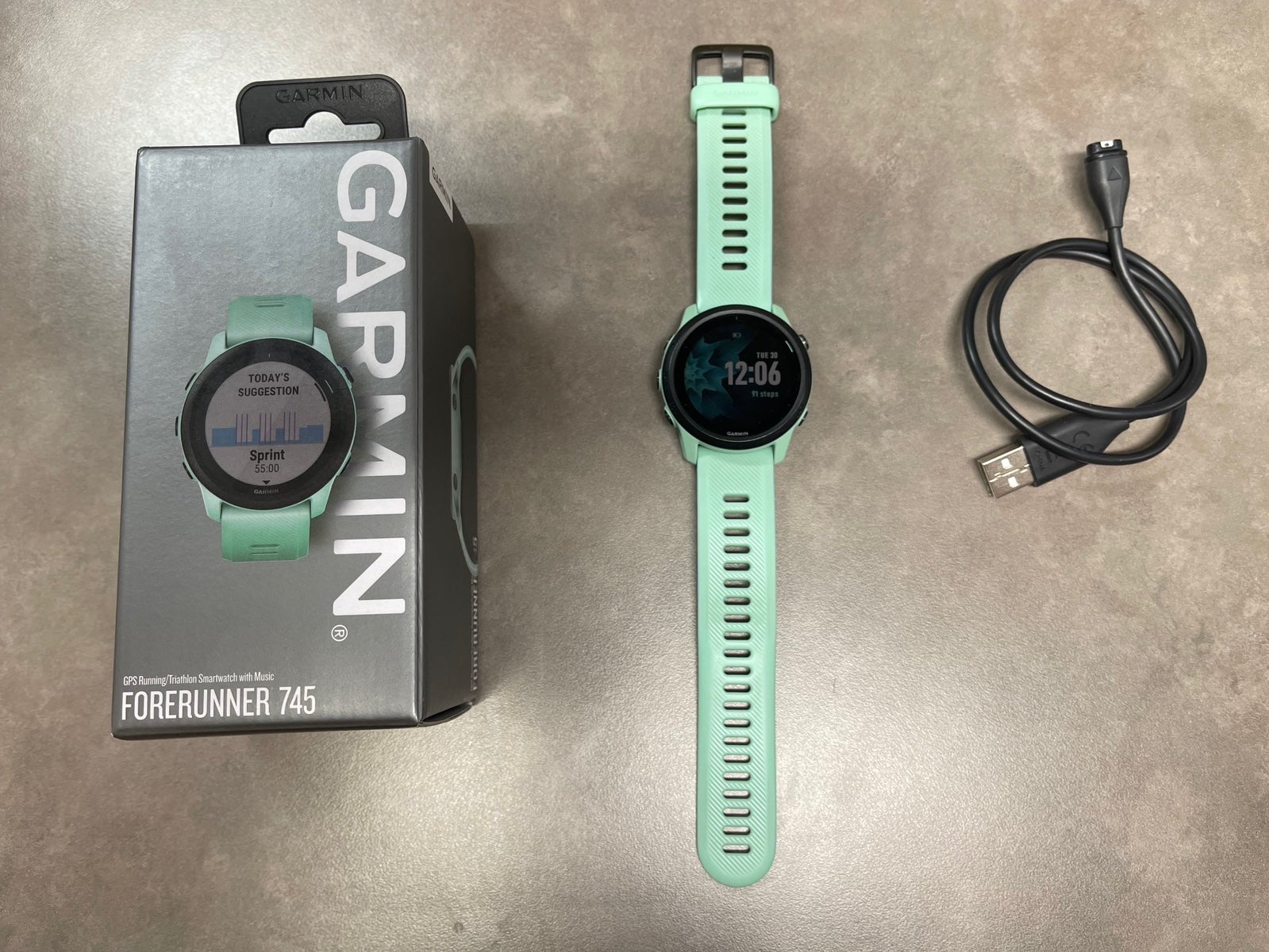 Garmin Forerunner 745 GPS Smartwatch 30mm Fiber-Reinforced Polymer in Neo Tropic