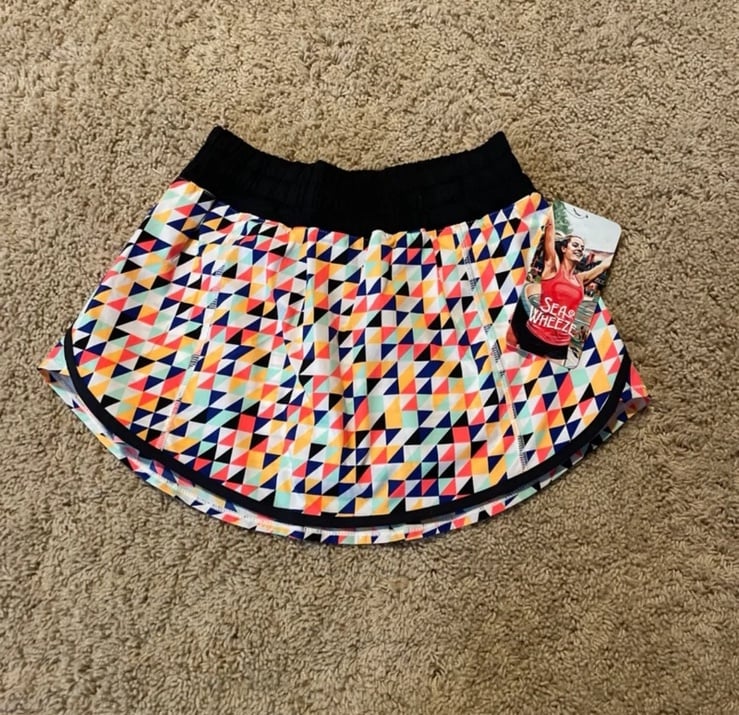 Lululemon Track Attack skirt Seawheeze mosaic 4 nwt