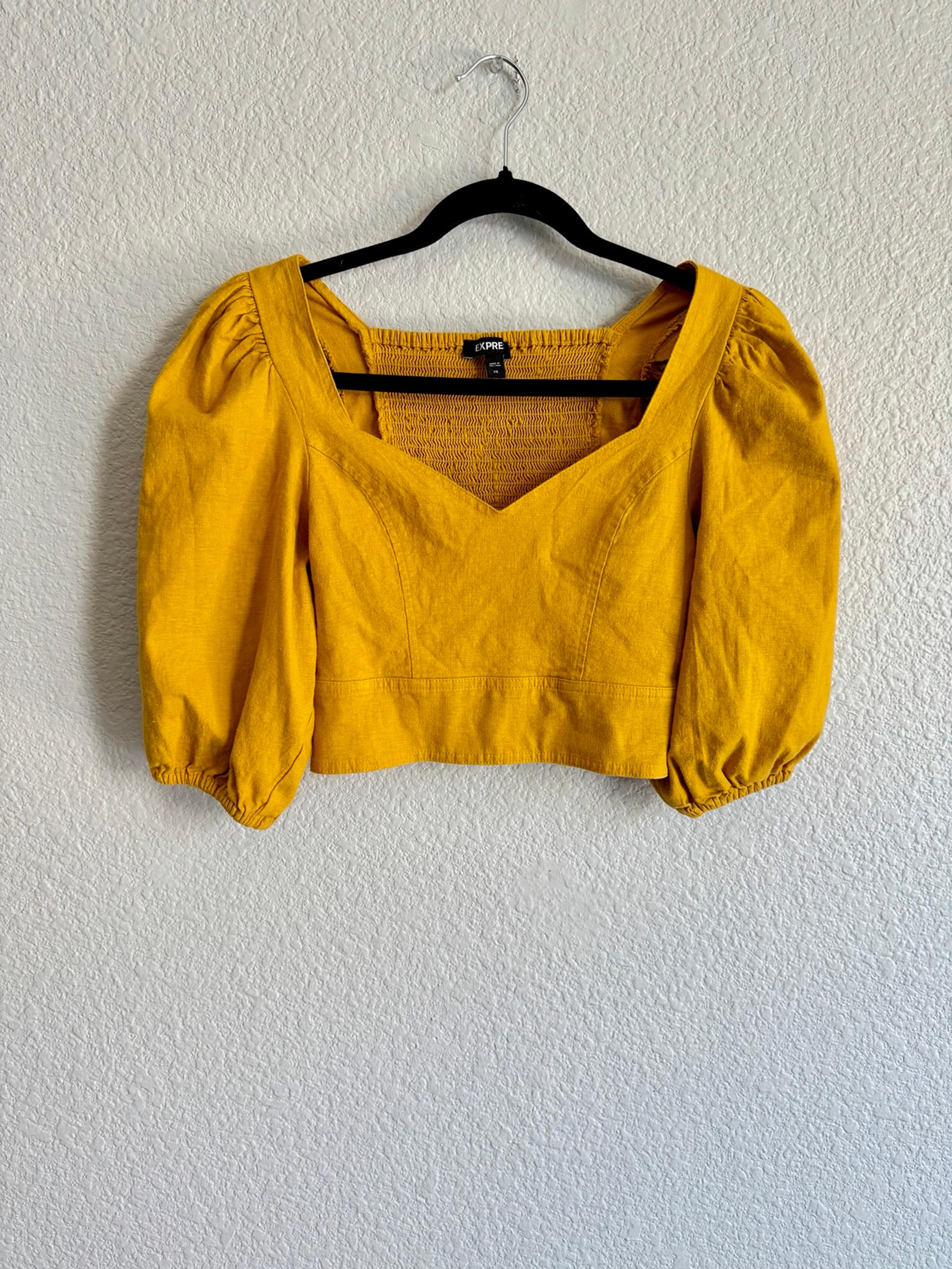 Express contemporary Women's Yellow Puff Sleeve linen Top crop with stretch back