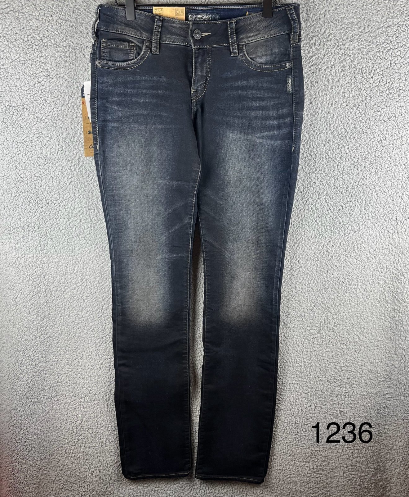 Silver Suki Mid Baby Boot Medium Wash Faded Black Joga Jeans Size 29/37 NWT