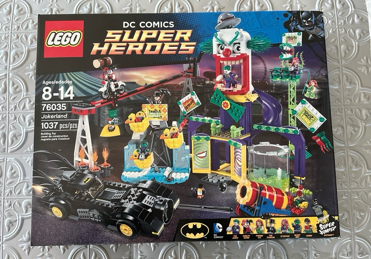 Lego 76035 DC Comics Super Heroes Jokerland Retired Set Sealed
