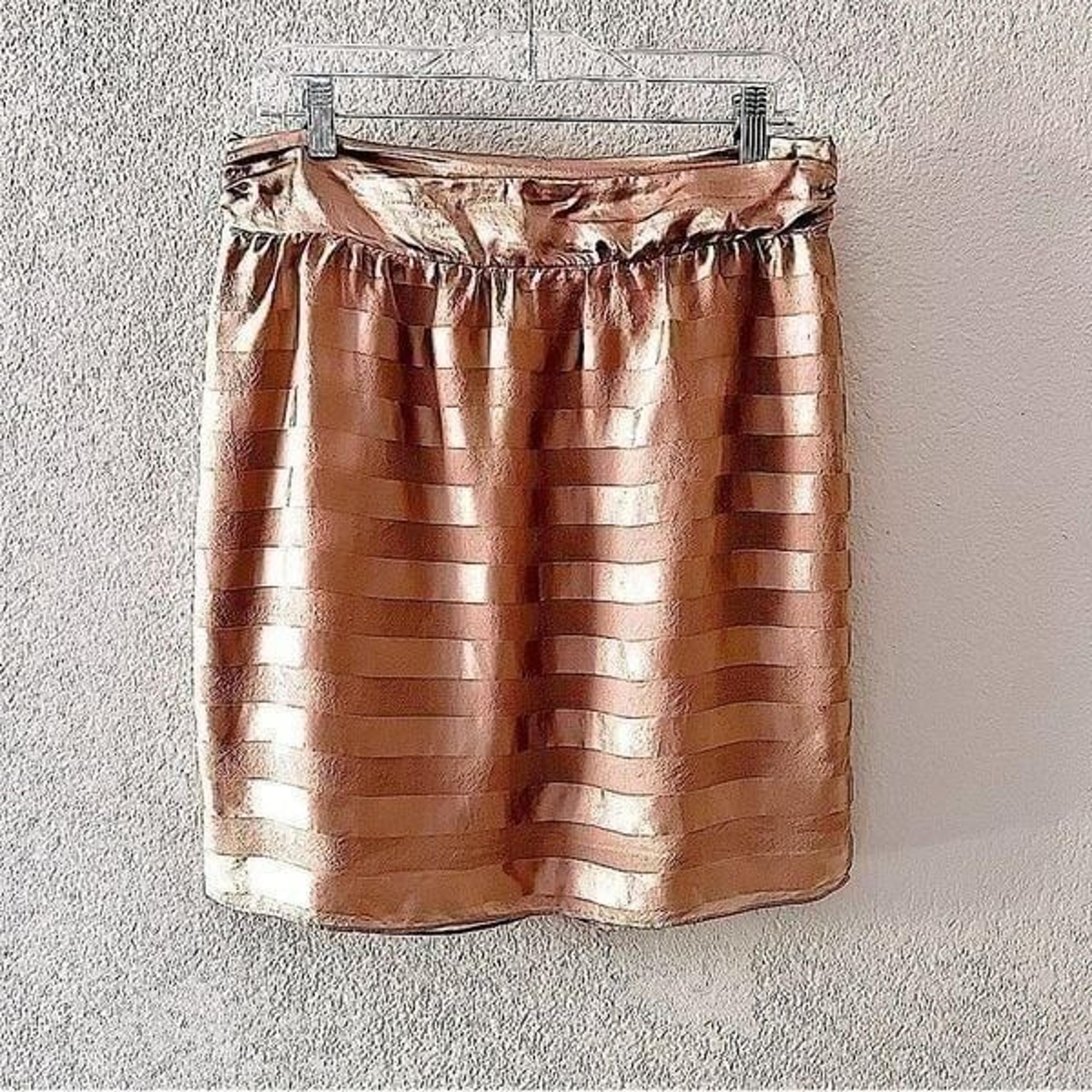 Diane Von Furstenberg 100% silk peachy pink layered mini skirt striped texture 2