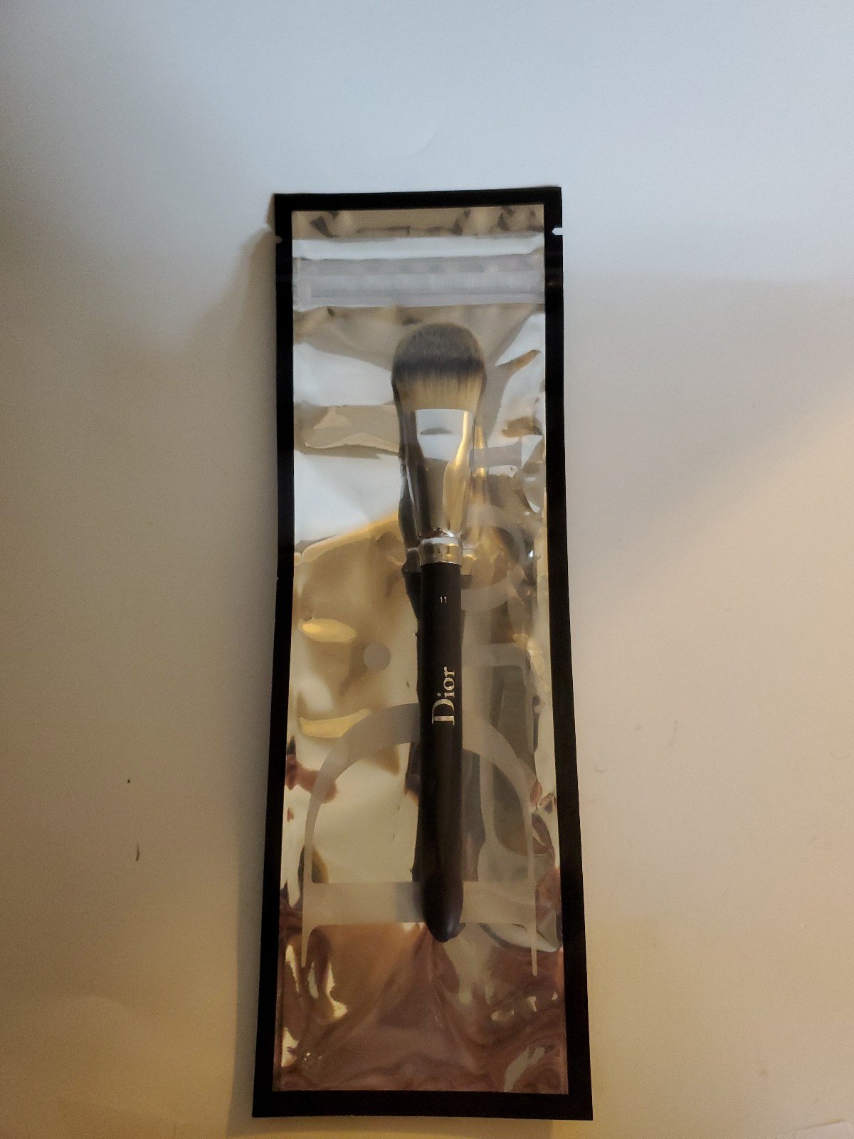 DIOR LIGHT COVERAGE FOUNDATION BRUSH 11 - NEW Sealed