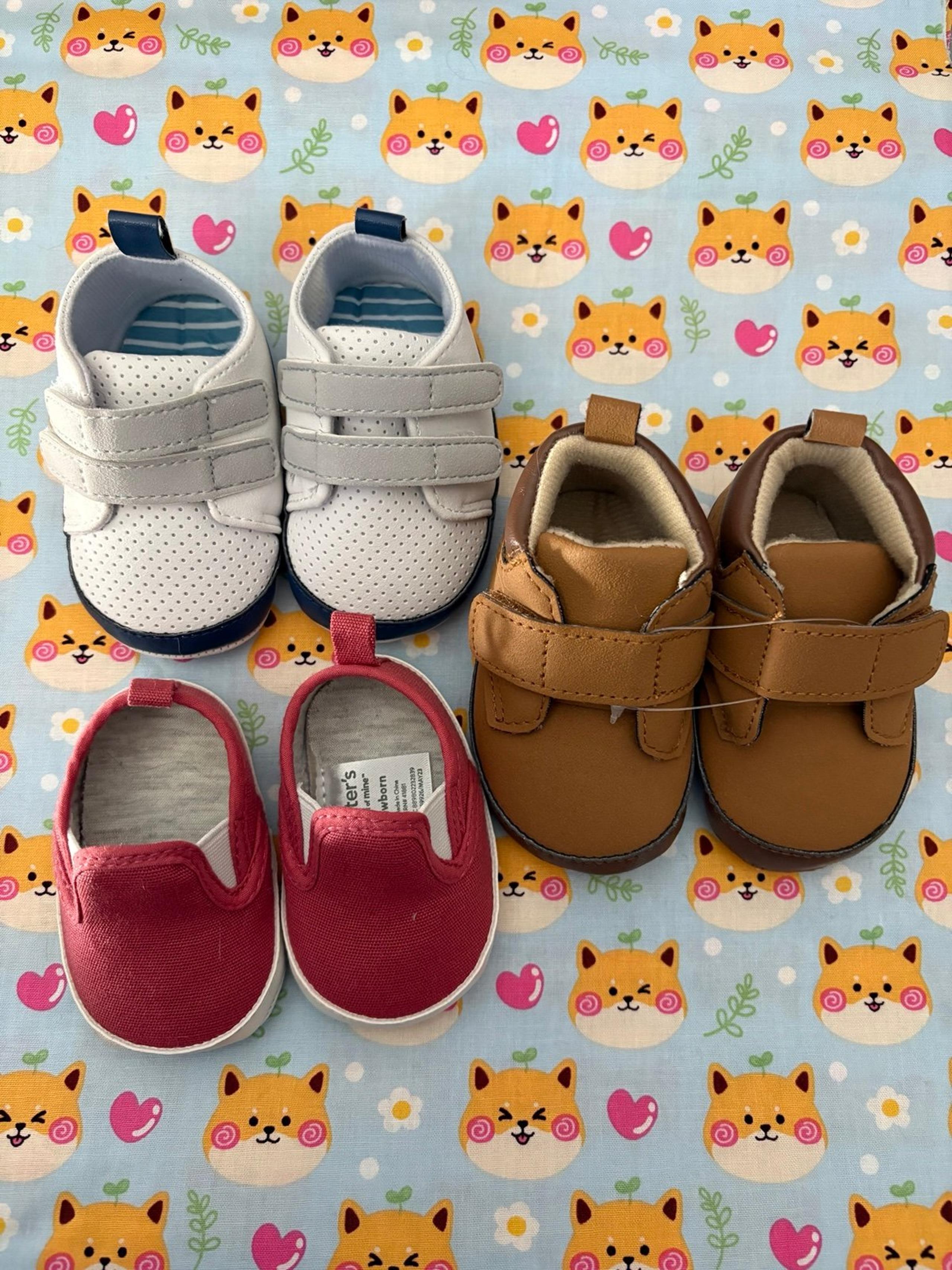 Carters 0-3 mo baby boy shoes