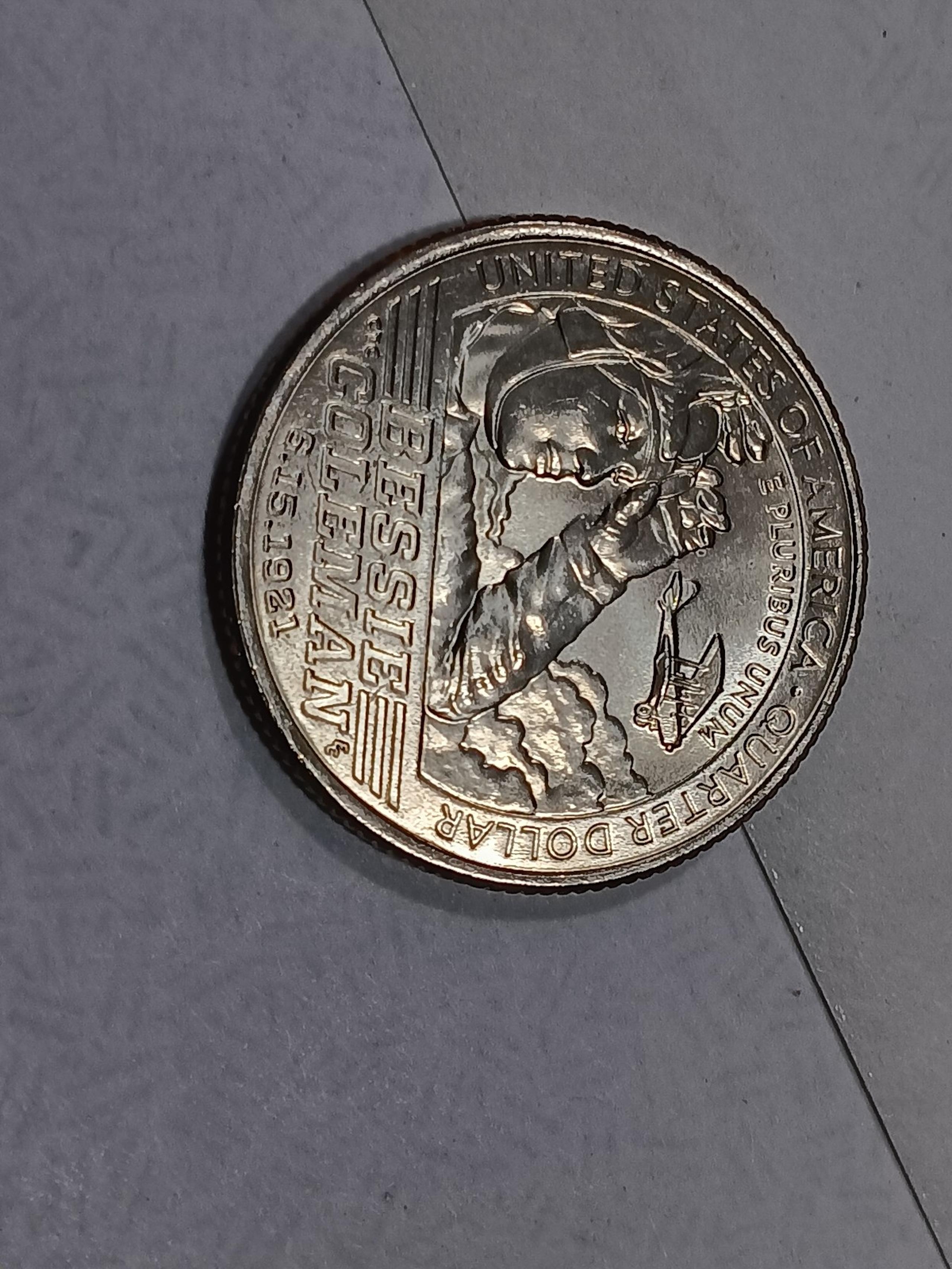 This piece is Extremely RARE Lincoln memorials Penny Bicentennial