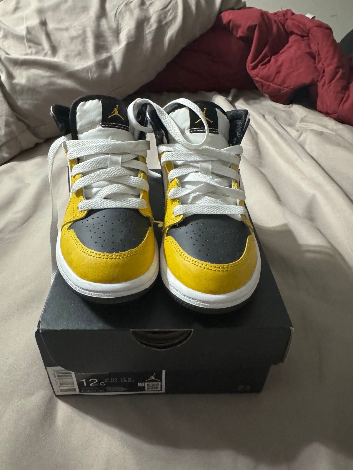 Jordan 1 Mid size 13C
