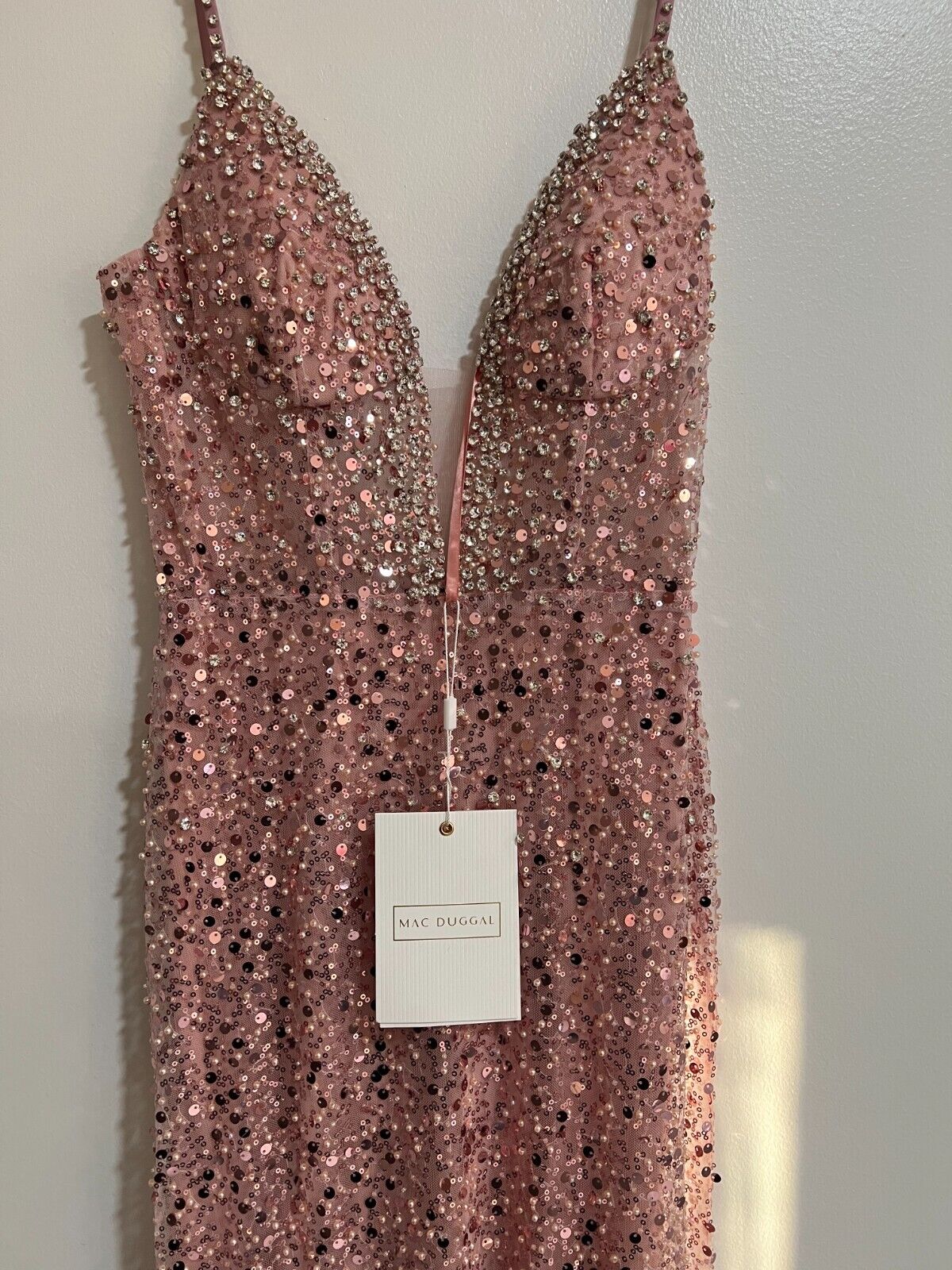 Mac Duggal Size 4 Embellished Plunge Neck Sequin Trumpet Rose Pink 68175 Dress