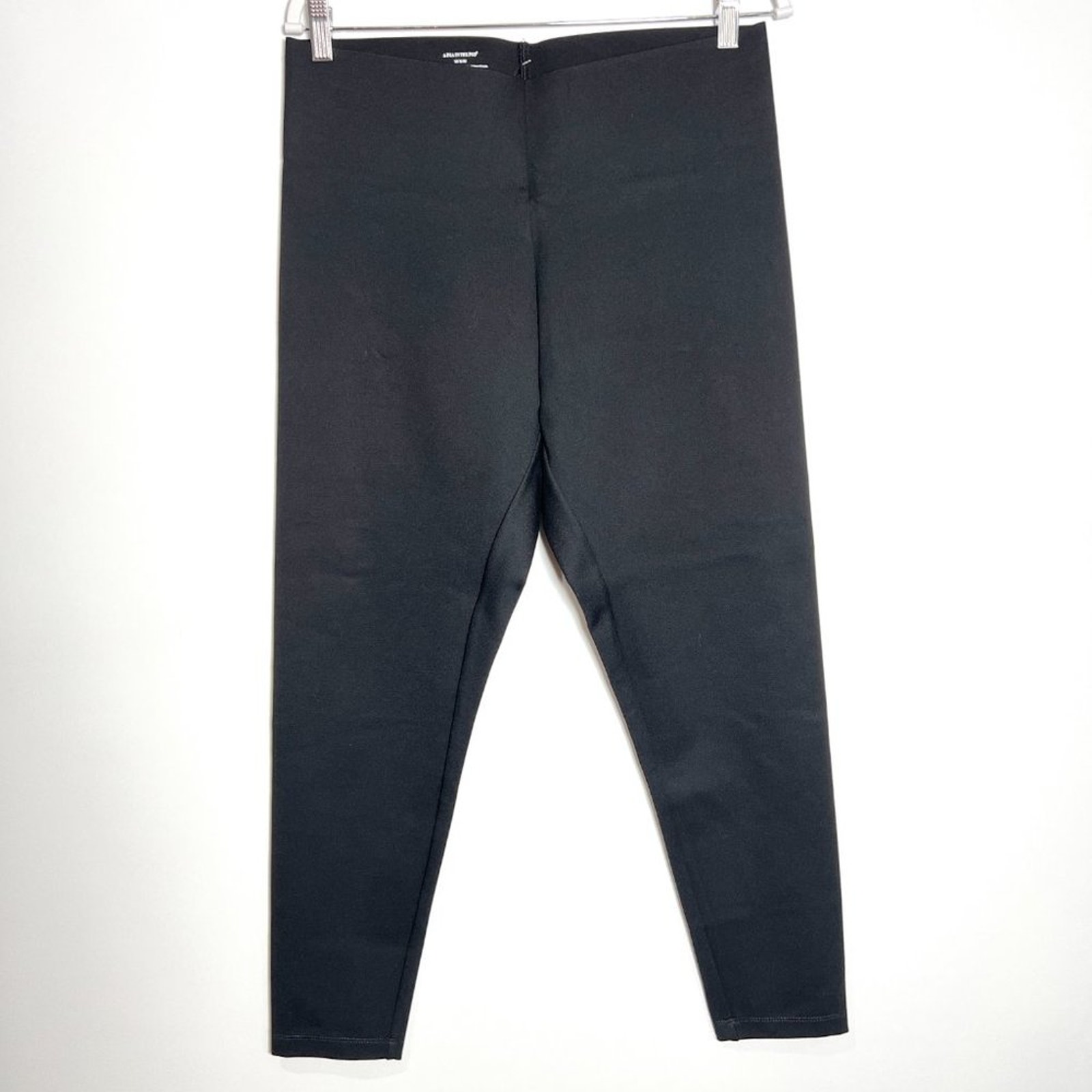 NEW A Pea in The Pod Forever Ponte Maternity Postpartum Legging SIZE M NWT