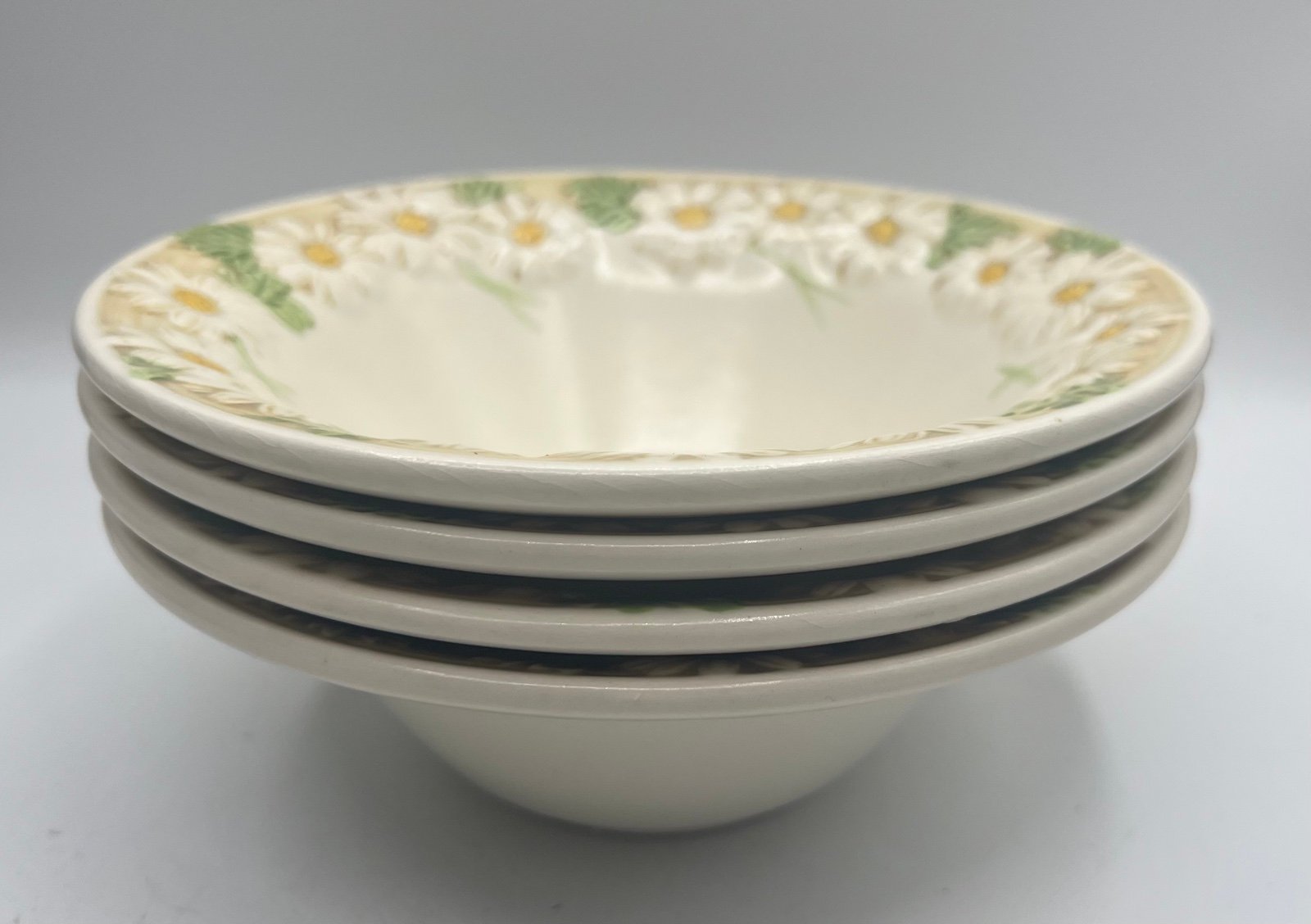 Set of 4 VINTAGE Poppy Trail by Metlox 70s Sculptured Daisy Small Soup Bowls 7