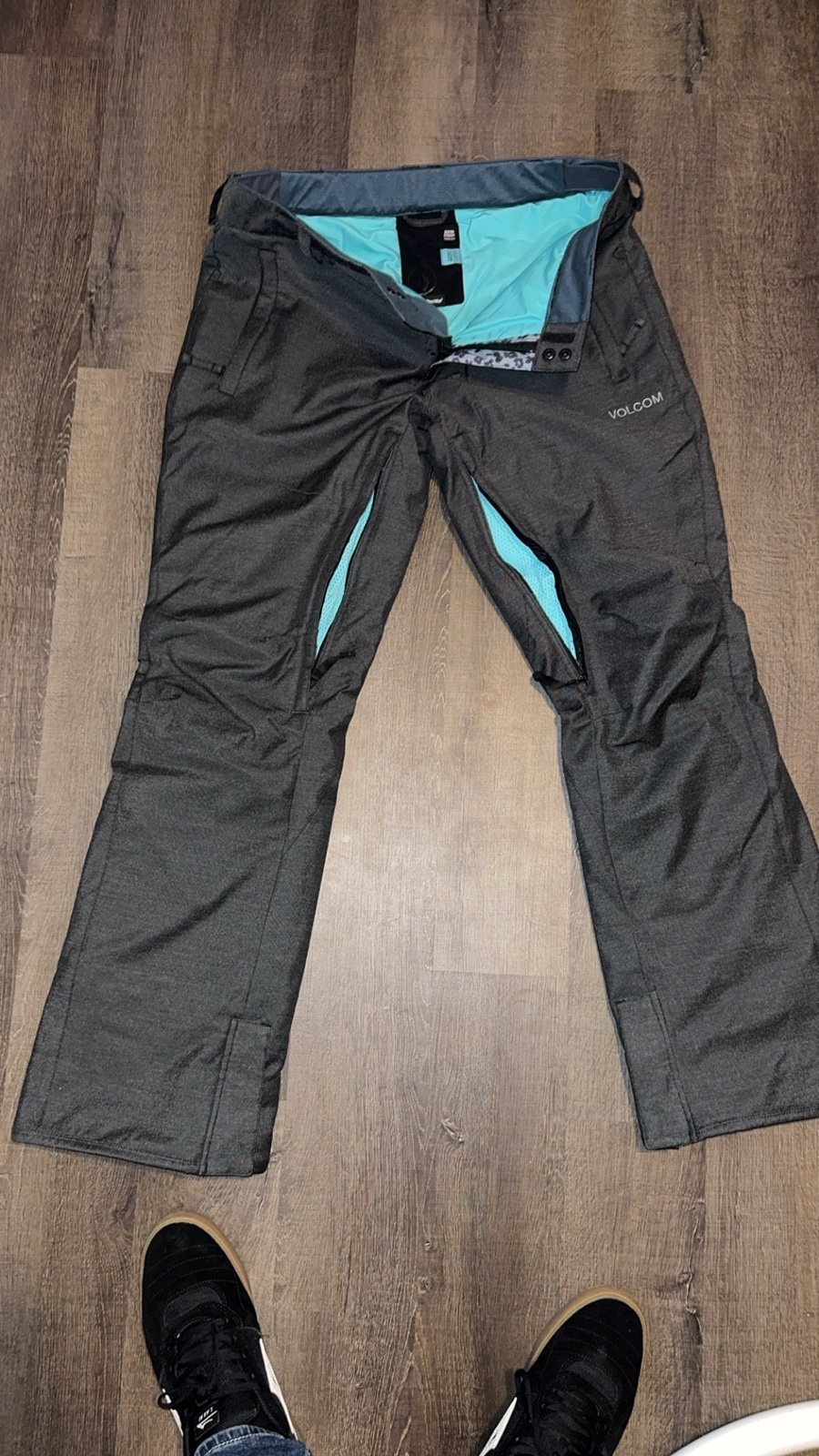 Snowboard pants