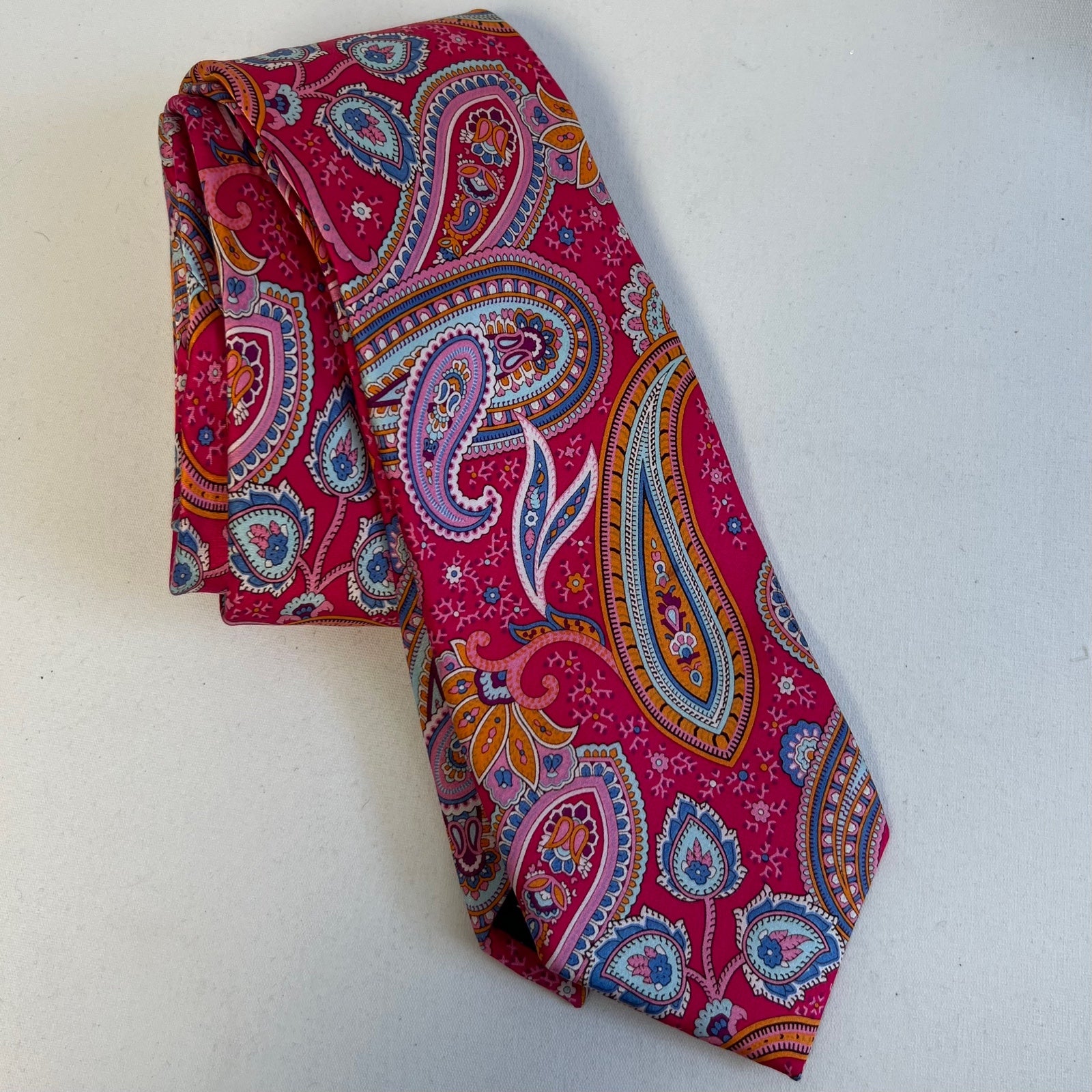 Men’s Silk Paisley Tie NWOT