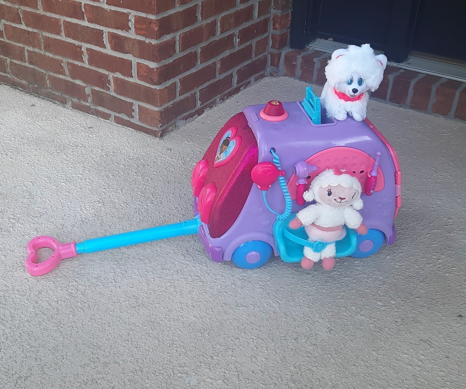 Doc Mcstuffins Mobile Clinic Play Set