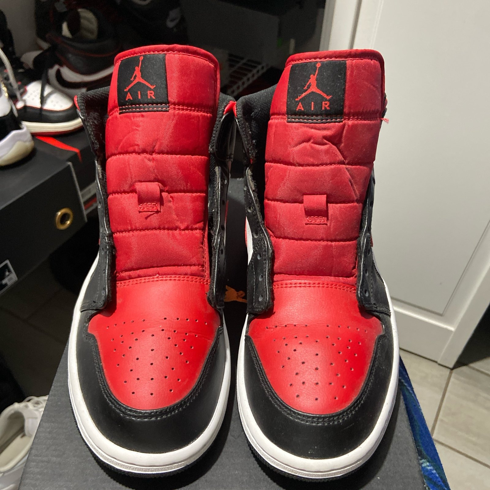 Nike Air Jordan 1 Mid Shoes