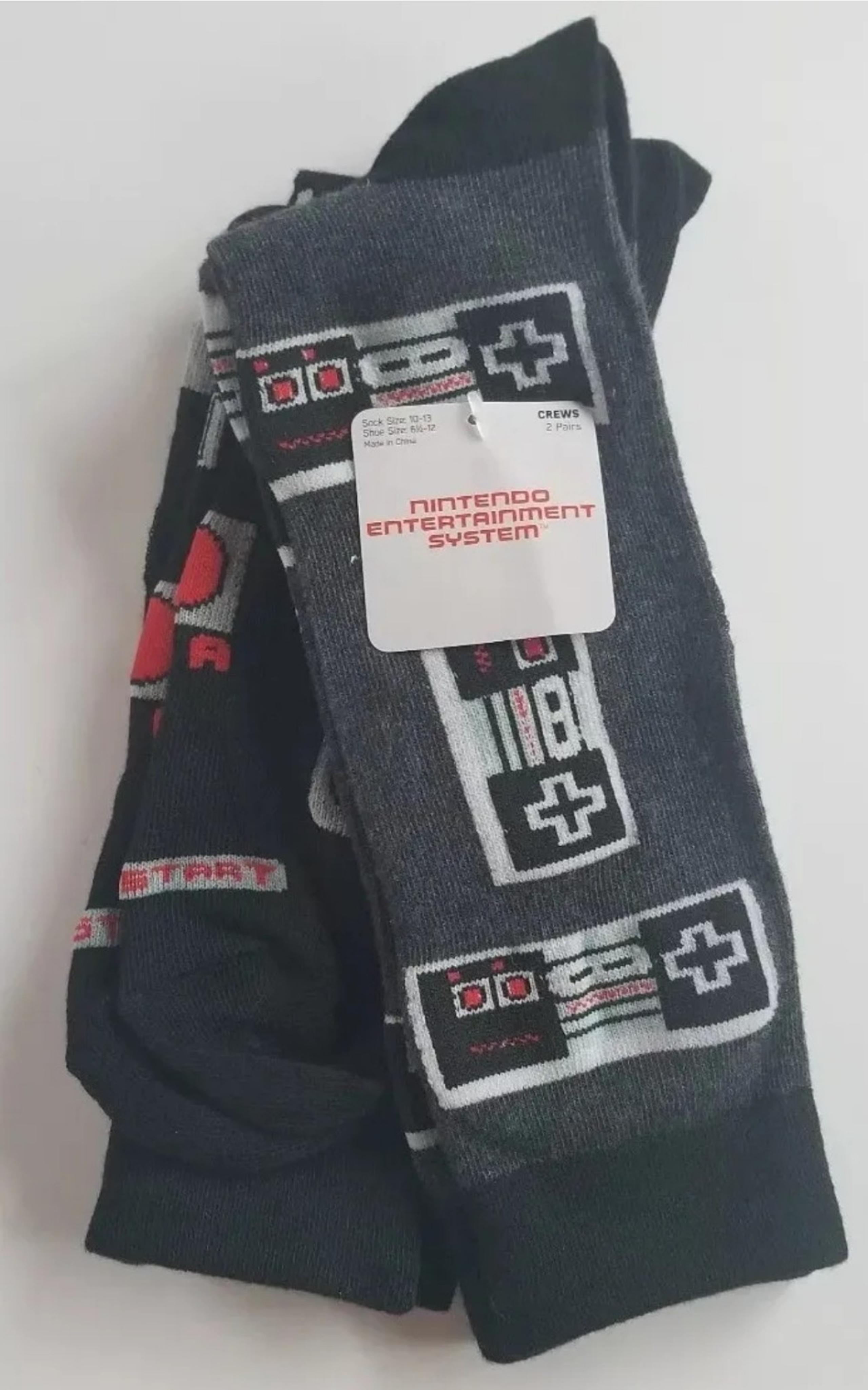 Nintendo NES Classic Retro Controller Mens Crew Sock 2pk